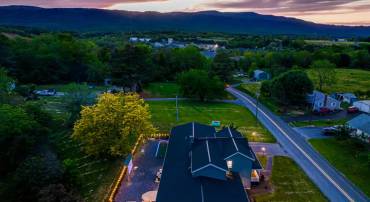 3347 RIVER RD, ELKTON, Virginia 22827, 5 Bedrooms Bedrooms, ,3 BathroomsBathrooms,Residential,SNP Family Gem,3347 RIVER RD,680593 MLS # 680593