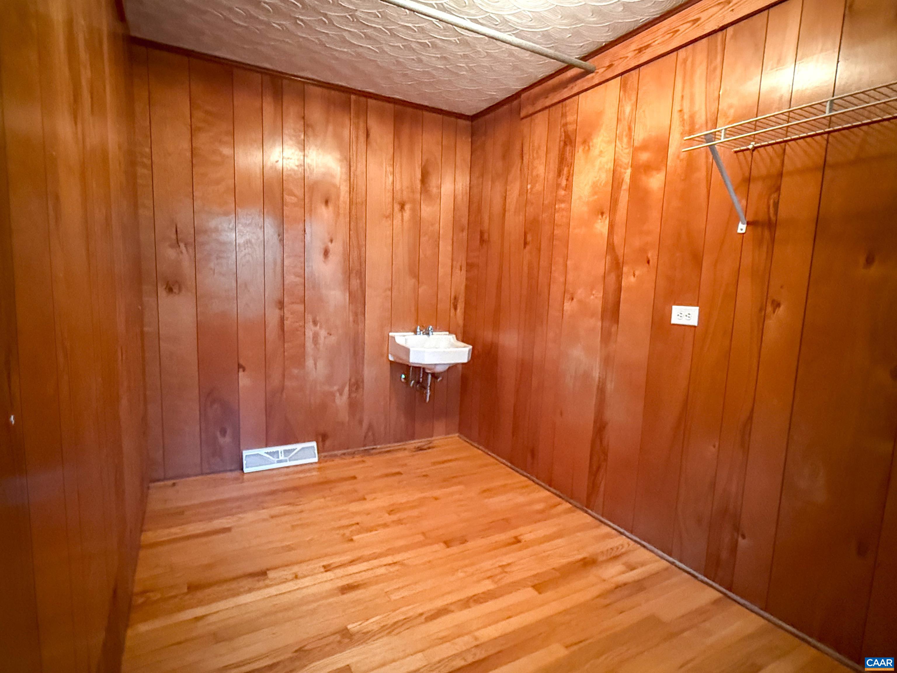 521 COURTHOUSE RD, PALMYRA, Virginia 22963, 5 Bedrooms Bedrooms, ,2 BathroomsBathrooms,Residential,521 COURTHOUSE RD,680597 MLS # 680597