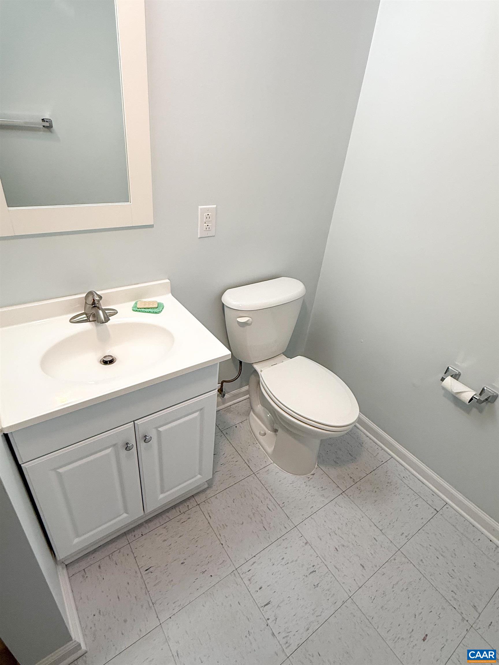 521 COURTHOUSE RD, PALMYRA, Virginia 22963, 5 Bedrooms Bedrooms, ,2 BathroomsBathrooms,Residential,521 COURTHOUSE RD,680597 MLS # 680597