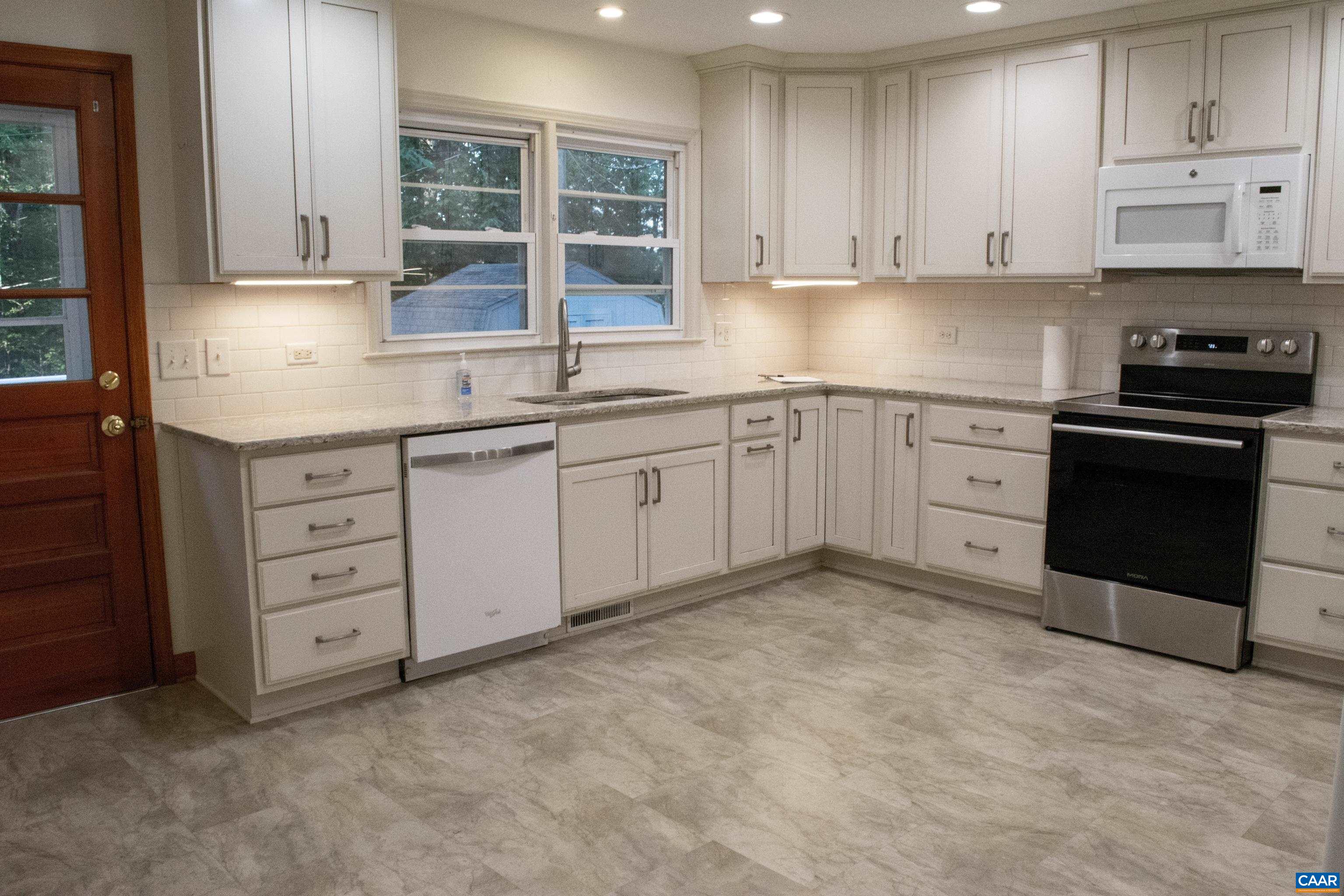 521 COURTHOUSE RD, PALMYRA, Virginia 22963, 5 Bedrooms Bedrooms, ,2 BathroomsBathrooms,Residential,521 COURTHOUSE RD,680597 MLS # 680597
