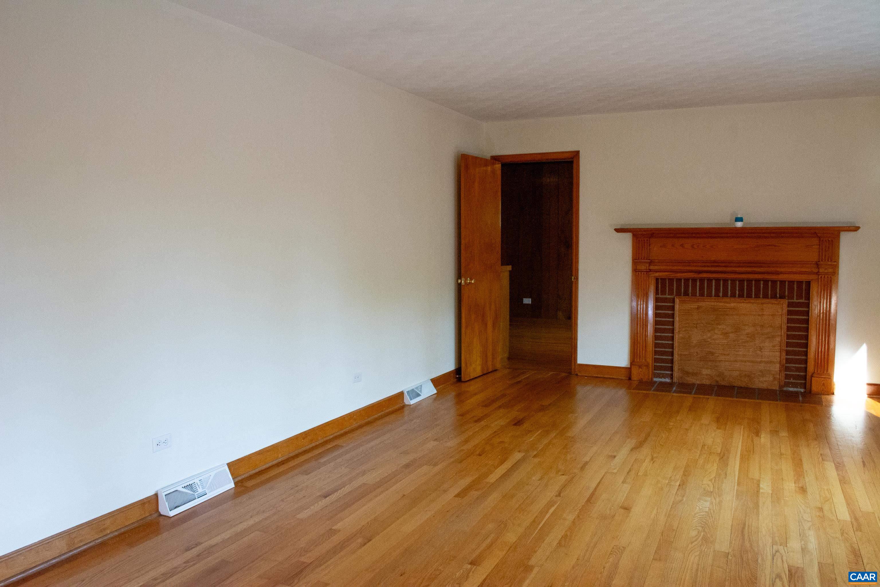 521 COURTHOUSE RD, PALMYRA, Virginia 22963, 5 Bedrooms Bedrooms, ,2 BathroomsBathrooms,Residential,521 COURTHOUSE RD,680597 MLS # 680597