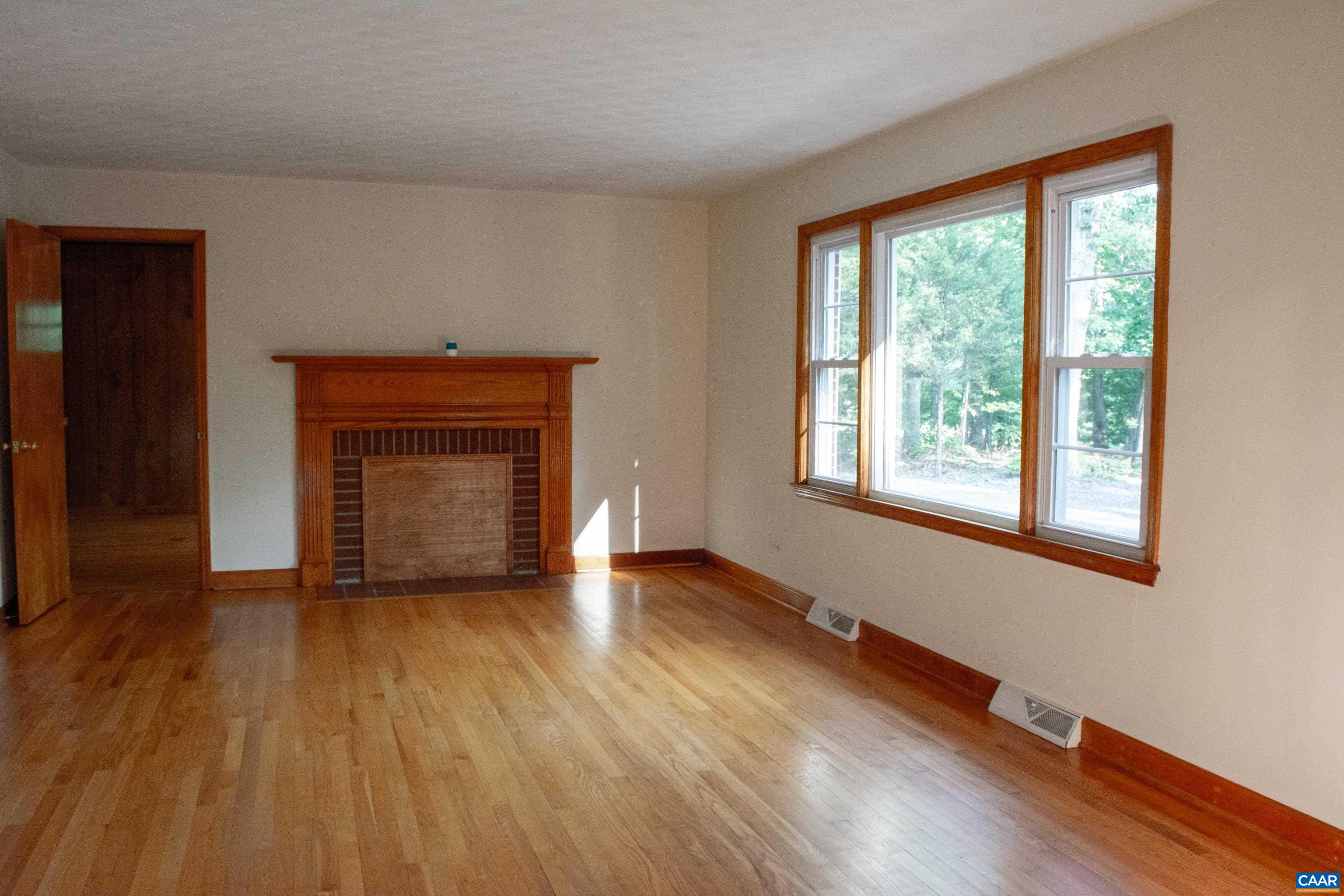 521 COURTHOUSE RD, PALMYRA, Virginia 22963, 5 Bedrooms Bedrooms, ,2 BathroomsBathrooms,Residential,521 COURTHOUSE RD,680597 MLS # 680597