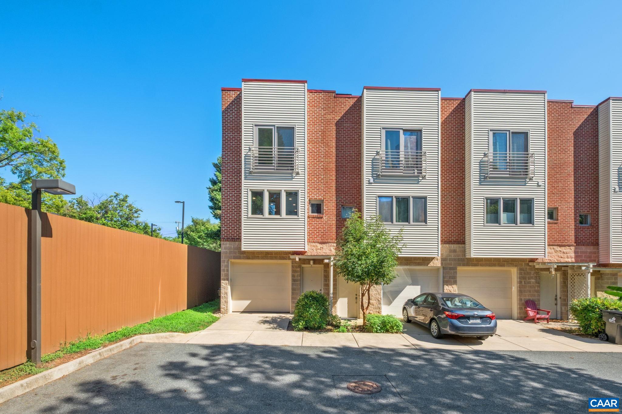 1013 LINDEN AVE, CHARLOTTESVILLE, Virginia 22902, 3 Bedrooms Bedrooms, ,2 BathroomsBathrooms,Residential,1013 LINDEN AVE,680600 MLS # 680600 1013 LINDEN AVE, CHARLOTTESVILLE, Virginia 22902, 3 Bedrooms Bedrooms, ,2 BathroomsBathrooms,Residential,1013 LINDEN AVE,680600 MLS # 680600