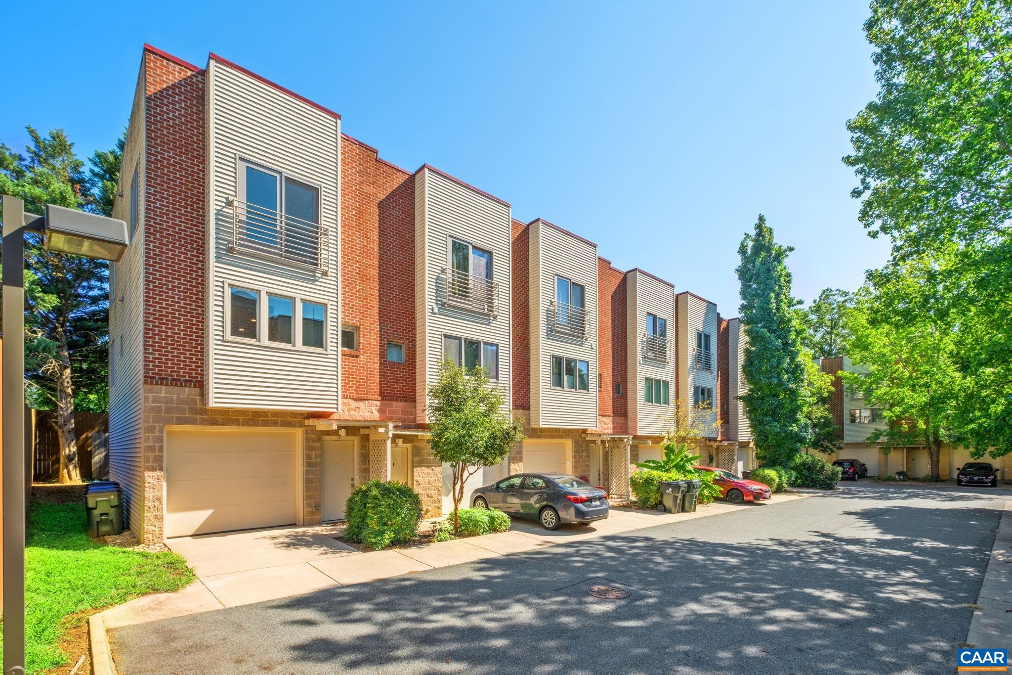 1013 LINDEN AVE, CHARLOTTESVILLE, Virginia 22902, 3 Bedrooms Bedrooms, ,2 BathroomsBathrooms,Residential,1013 LINDEN AVE,680600 MLS # 680600 1013 LINDEN AVE, CHARLOTTESVILLE, Virginia 22902, 3 Bedrooms Bedrooms, ,2 BathroomsBathrooms,Residential,1013 LINDEN AVE,680600 MLS # 680600