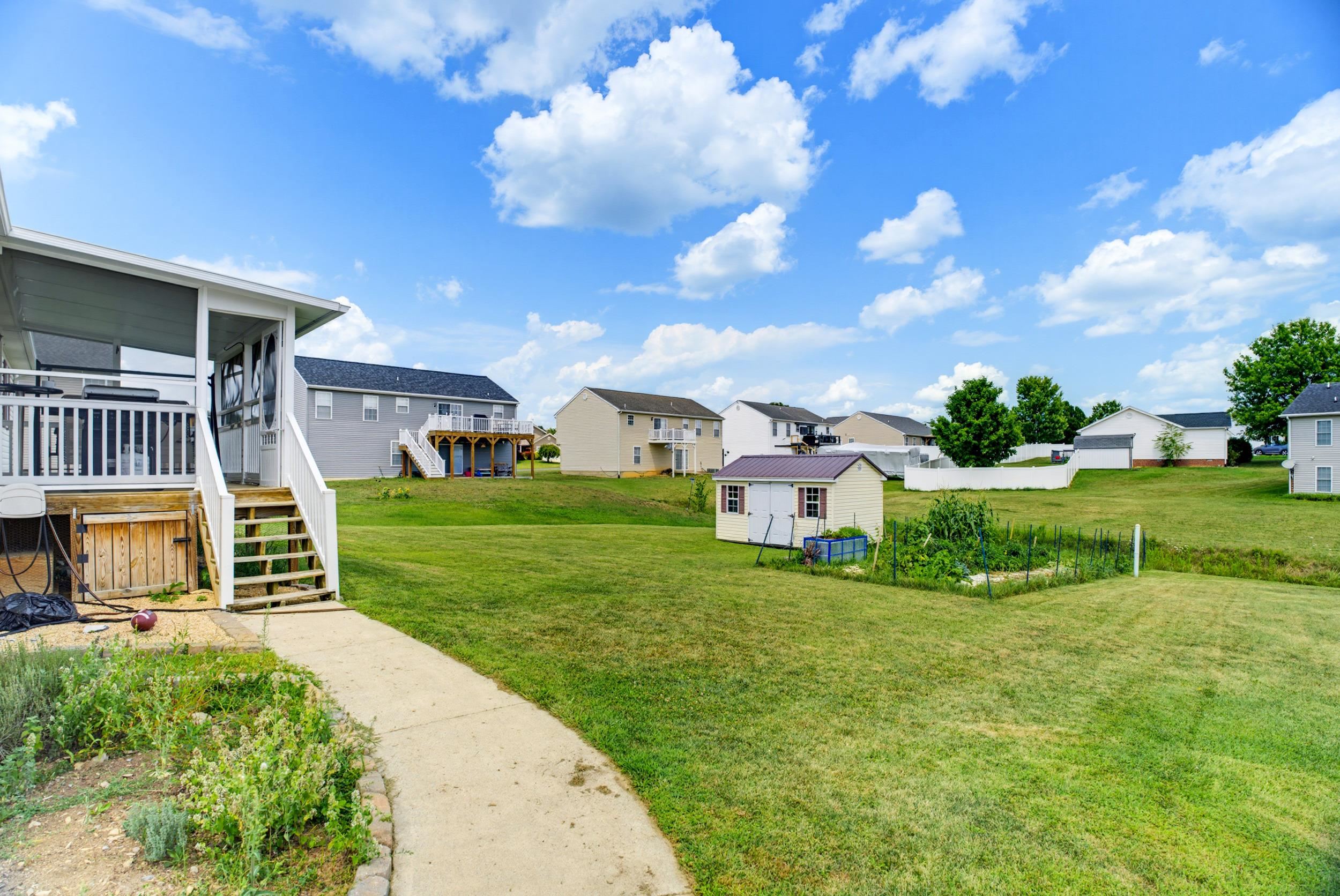 18 DANFORTH DR, WEYERS CAVE, Virginia 24486, 3 Bedrooms Bedrooms, ,2 BathroomsBathrooms,Residential,18 DANFORTH DR,680603 MLS # 680603 18 DANFORTH DR, WEYERS CAVE, Virginia 24486, 3 Bedrooms Bedrooms, ,2 BathroomsBathrooms,Residential,18 DANFORTH DR,680603 MLS # 680603
