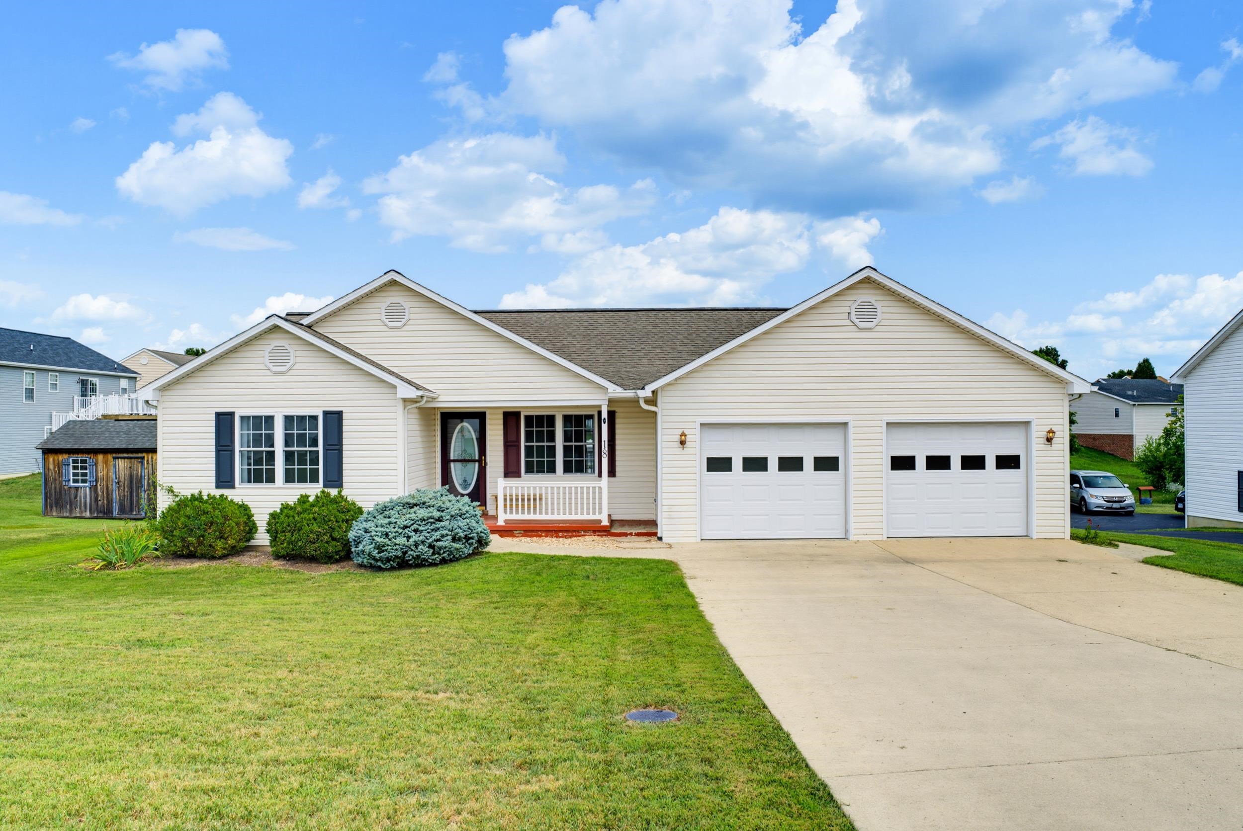 18 DANFORTH DR, WEYERS CAVE, Virginia 24486, 3 Bedrooms Bedrooms, ,2 BathroomsBathrooms,Residential,18 DANFORTH DR,680603 MLS # 680603 18 DANFORTH DR, WEYERS CAVE, Virginia 24486, 3 Bedrooms Bedrooms, ,2 BathroomsBathrooms,Residential,18 DANFORTH DR,680603 MLS # 680603