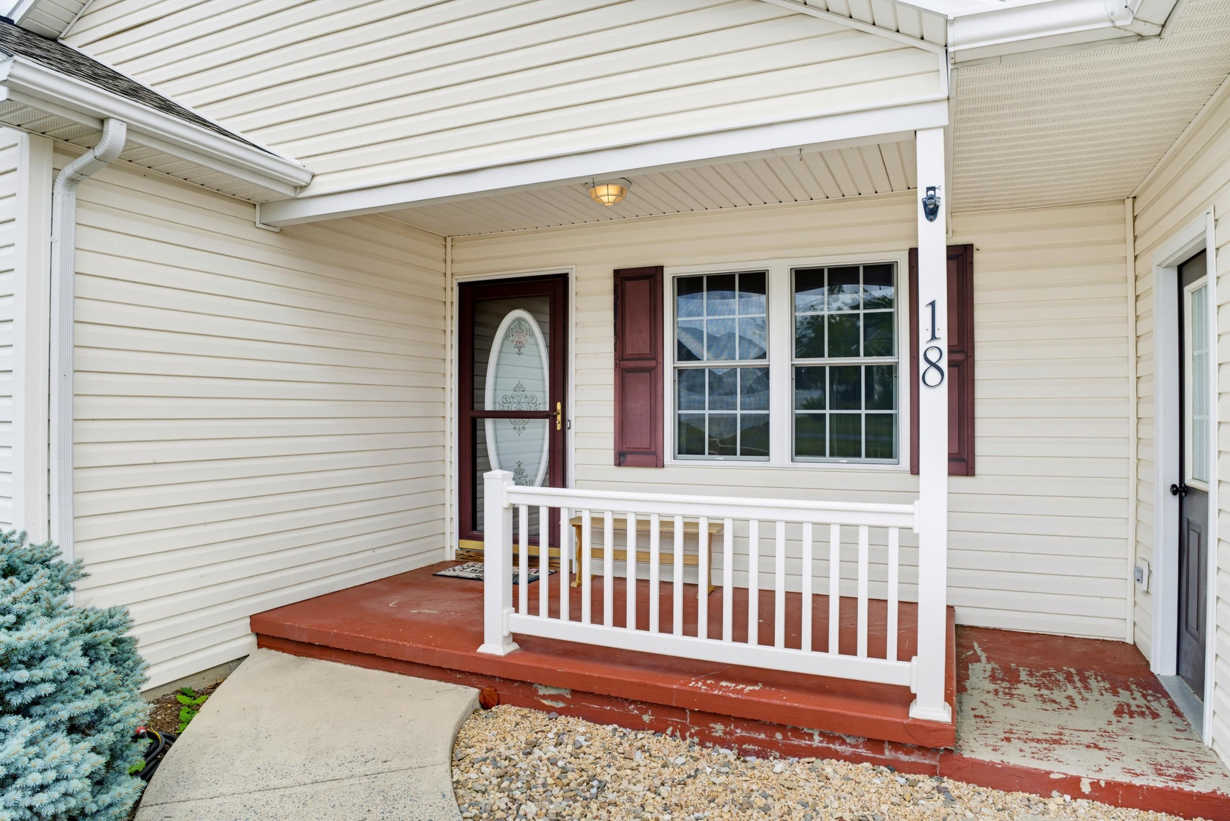 18 DANFORTH DR, WEYERS CAVE, Virginia 24486, 3 Bedrooms Bedrooms, ,2 BathroomsBathrooms,Residential,18 DANFORTH DR,680603 MLS # 680603 18 DANFORTH DR, WEYERS CAVE, Virginia 24486, 3 Bedrooms Bedrooms, ,2 BathroomsBathrooms,Residential,18 DANFORTH DR,680603 MLS # 680603