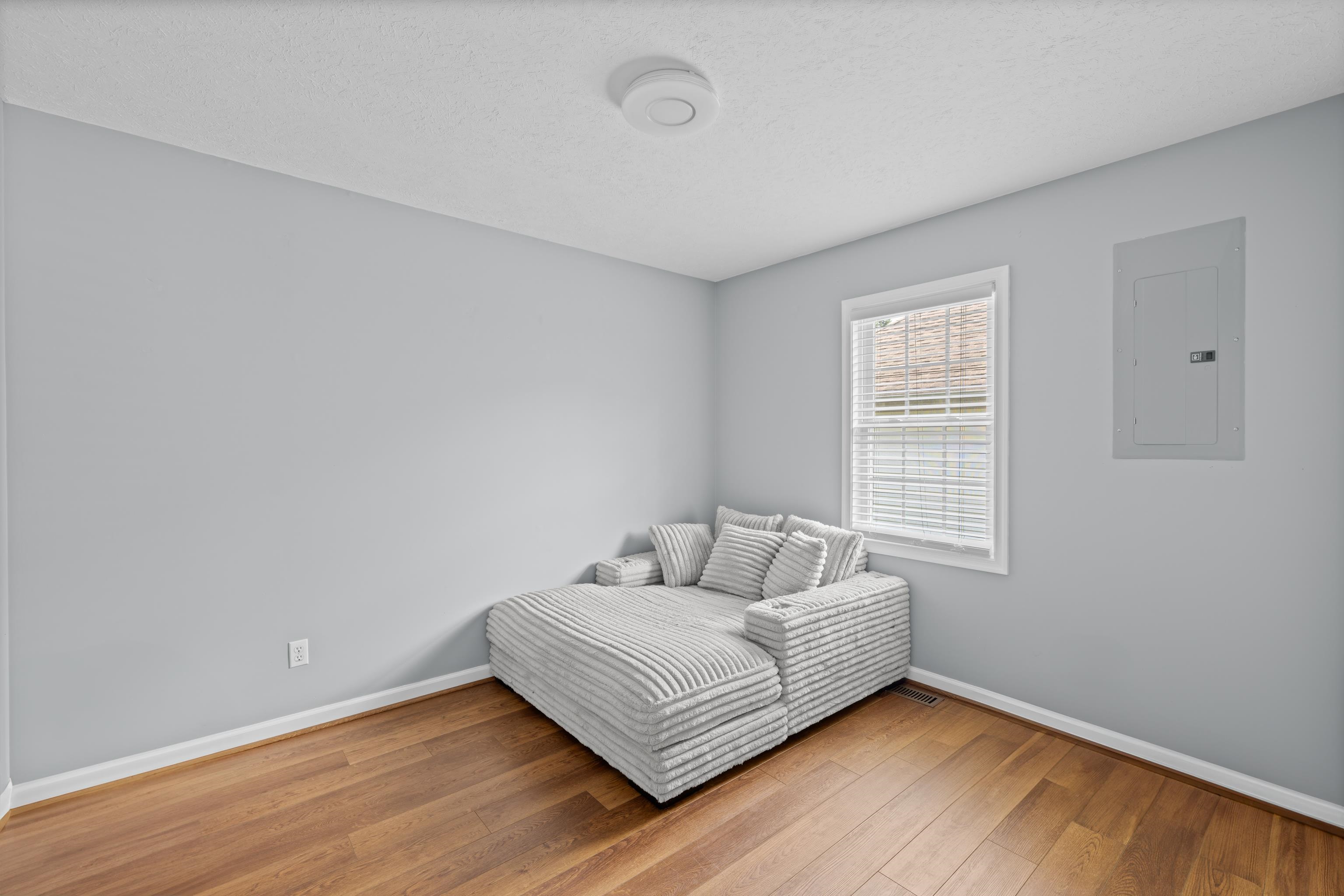 523 D ST, STAUNTON, Virginia 24401, 3 Bedrooms Bedrooms, ,2 BathroomsBathrooms,Residential,523 D ST,680606 MLS # 680606