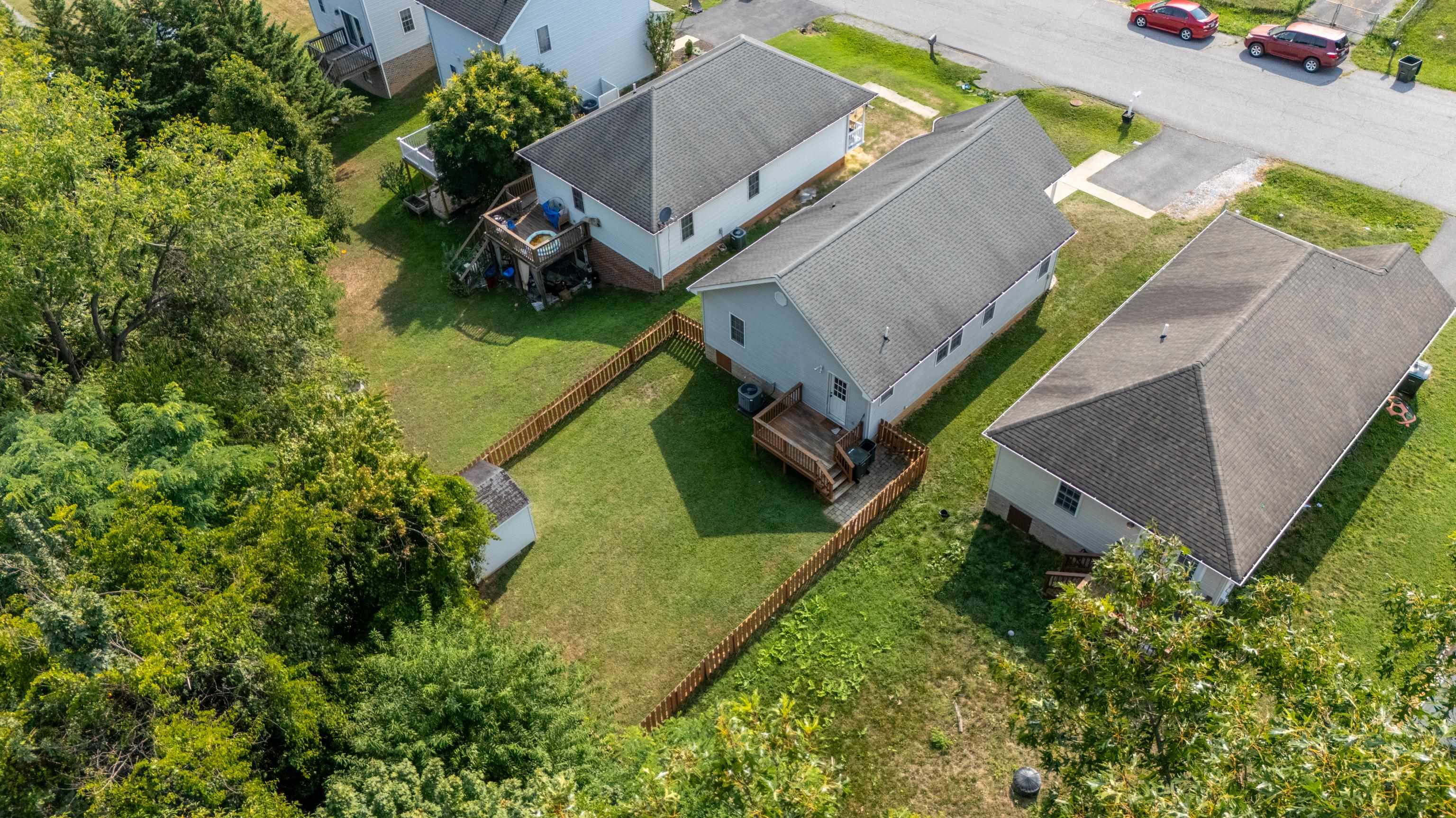 523 D ST, STAUNTON, Virginia 24401, 3 Bedrooms Bedrooms, ,2 BathroomsBathrooms,Residential,523 D ST,680606 MLS # 680606