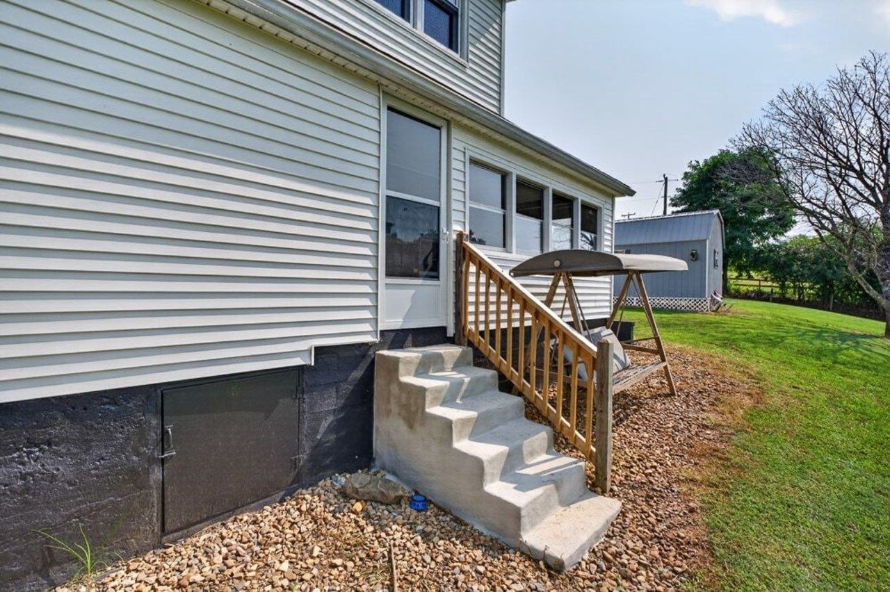 17786 RED BRUSH RD, ELKTON, Virginia 22827, 3 Bedrooms Bedrooms, ,1 BathroomBathrooms,Residential,17786 RED BRUSH RD,680612 MLS # 680612 17786 RED BRUSH RD, ELKTON, Virginia 22827, 3 Bedrooms Bedrooms, ,1 BathroomBathrooms,Residential,17786 RED BRUSH RD,680612 MLS # 680612