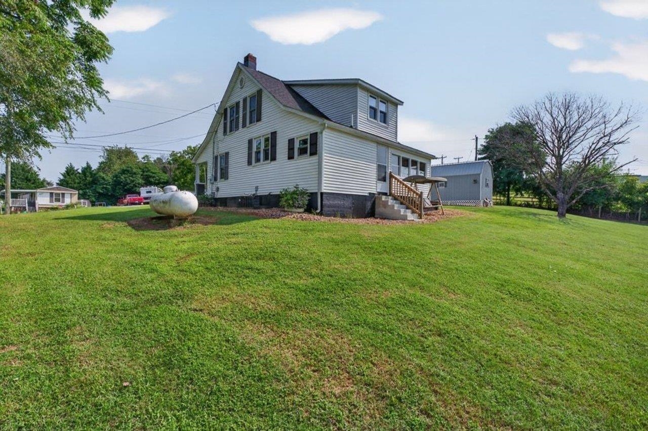 17786 RED BRUSH RD, ELKTON, Virginia 22827, 3 Bedrooms Bedrooms, ,1 BathroomBathrooms,Residential,17786 RED BRUSH RD,680612 MLS # 680612 17786 RED BRUSH RD, ELKTON, Virginia 22827, 3 Bedrooms Bedrooms, ,1 BathroomBathrooms,Residential,17786 RED BRUSH RD,680612 MLS # 680612