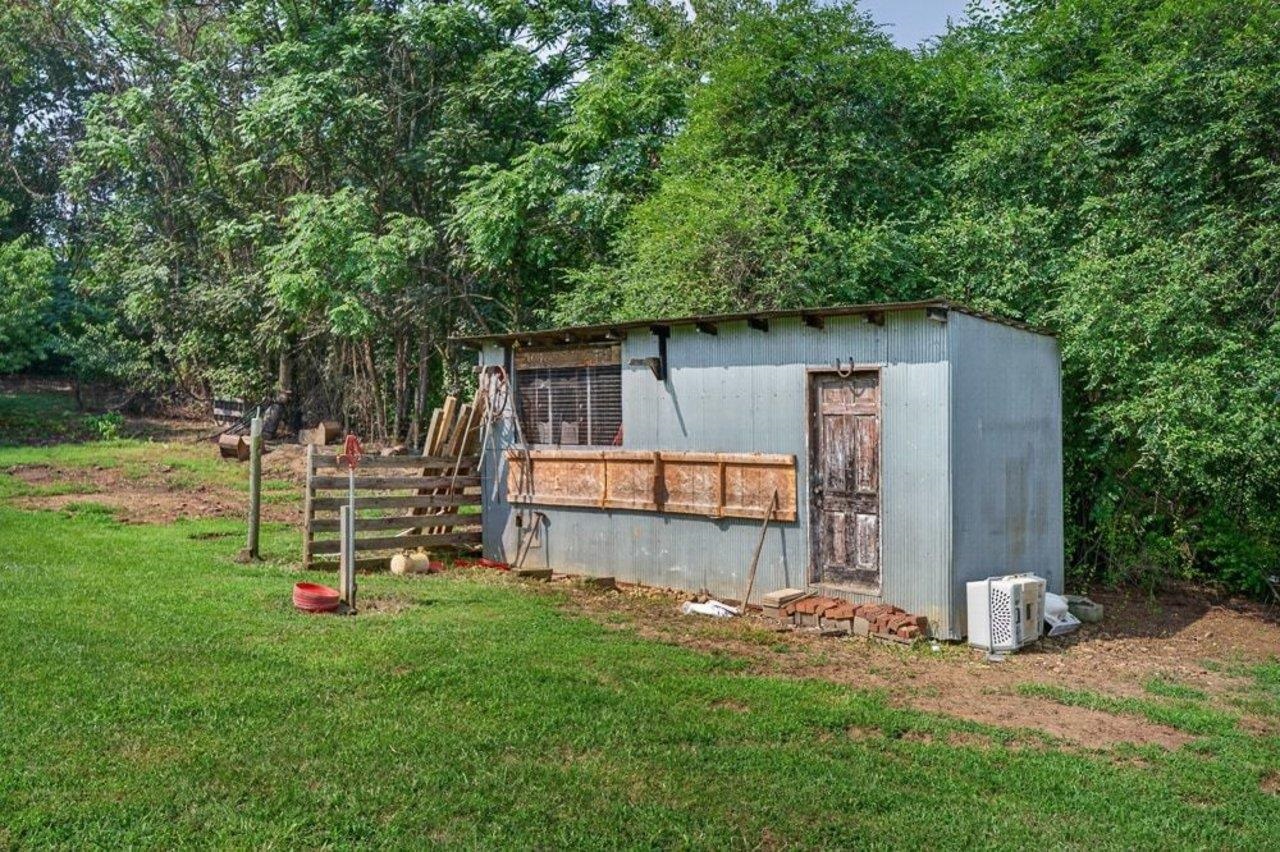17786 RED BRUSH RD, ELKTON, Virginia 22827, 3 Bedrooms Bedrooms, ,1 BathroomBathrooms,Residential,17786 RED BRUSH RD,680612 MLS # 680612 17786 RED BRUSH RD, ELKTON, Virginia 22827, 3 Bedrooms Bedrooms, ,1 BathroomBathrooms,Residential,17786 RED BRUSH RD,680612 MLS # 680612