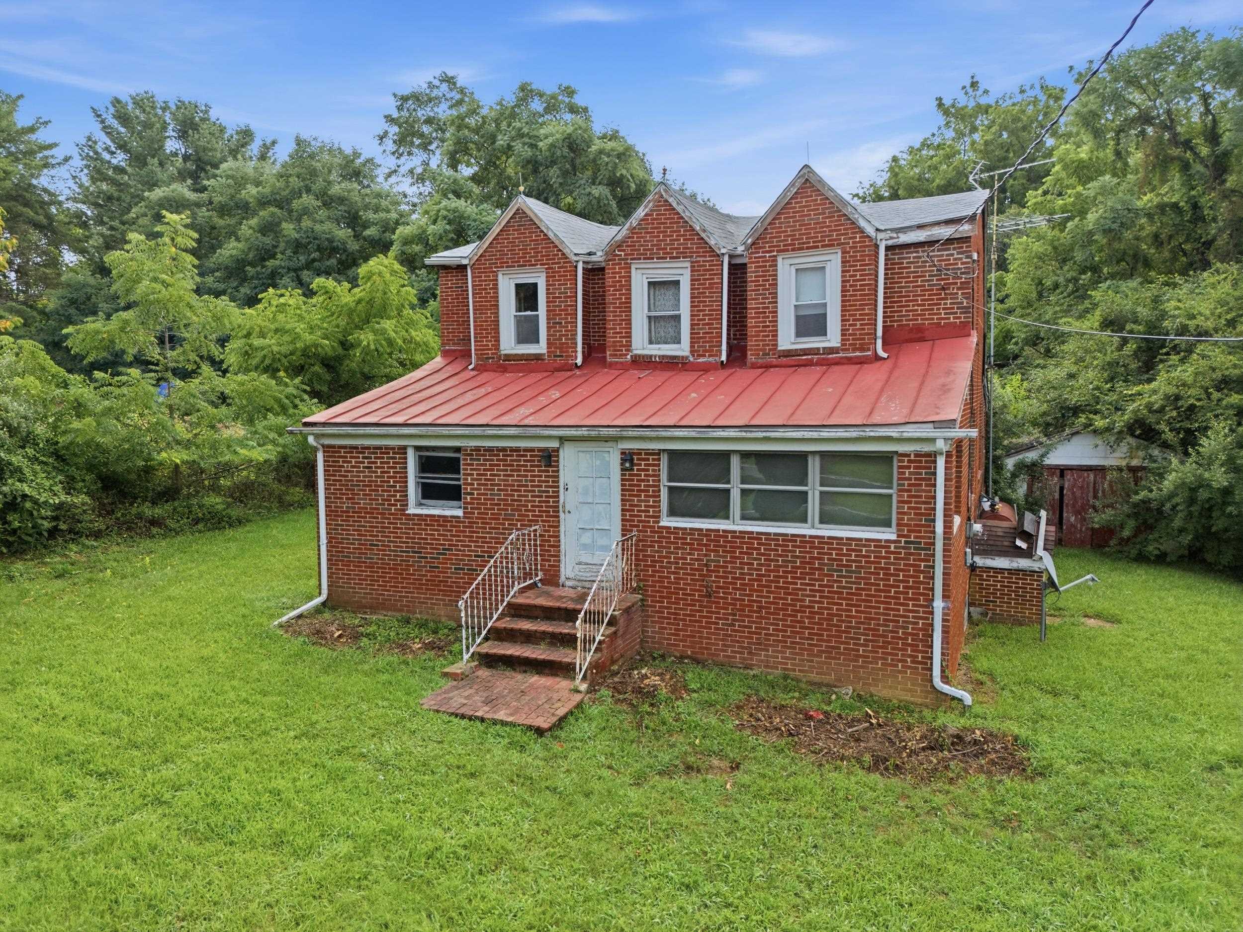 2030 MIDDLEBROOK RD, STAUNTON, Virginia 24401, ,Land,2030 MIDDLEBROOK RD,680625 MLS # 680625