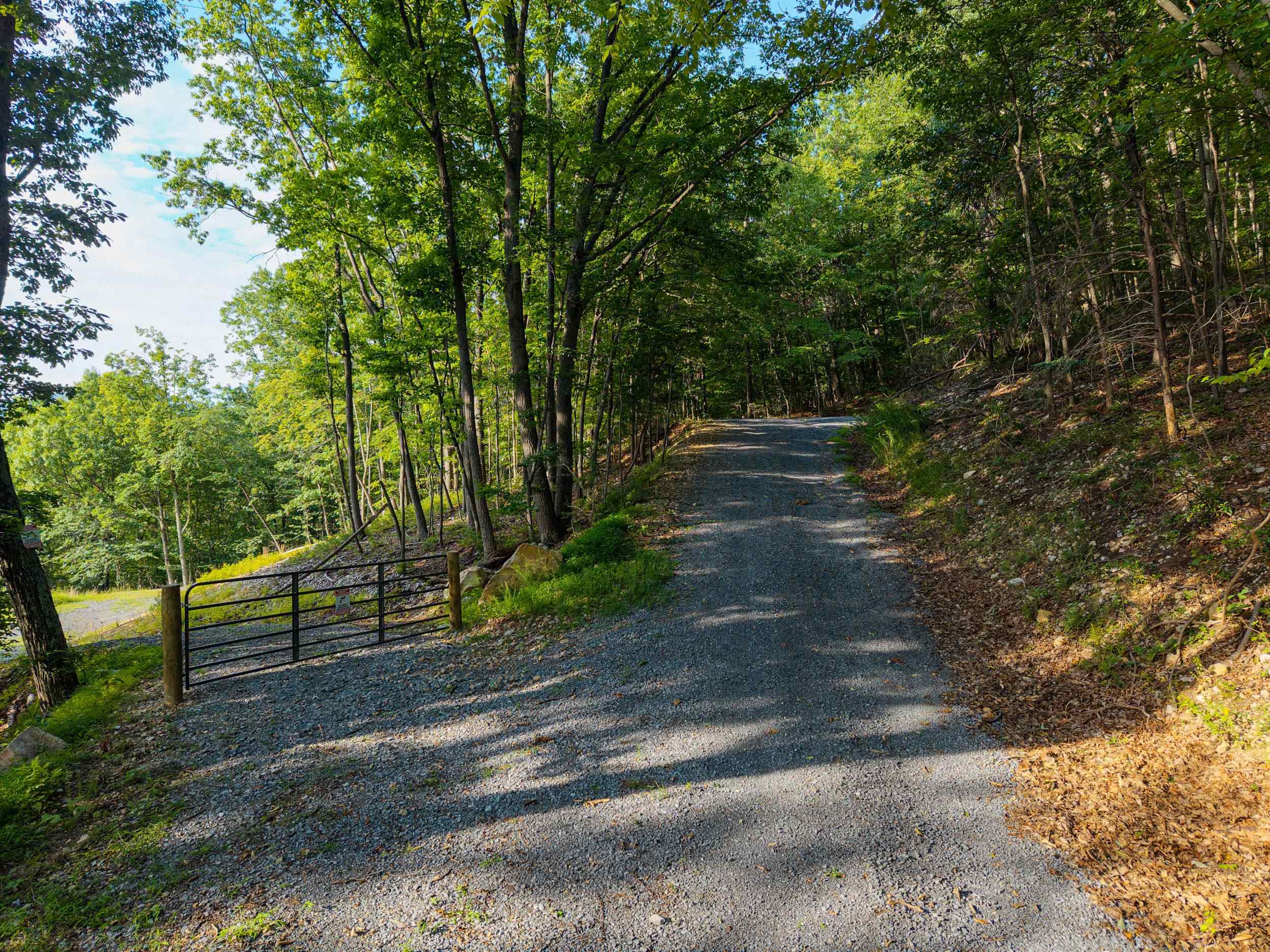 0 ROUNDHEAD MOUNTAIN RD, STANLEY, Virginia 22851, ,Land,0 ROUNDHEAD MOUNTAIN RD,680626 MLS # 680626 0 ROUNDHEAD MOUNTAIN RD, STANLEY, Virginia 22851, ,Land,0 ROUNDHEAD MOUNTAIN RD,680626 MLS # 680626