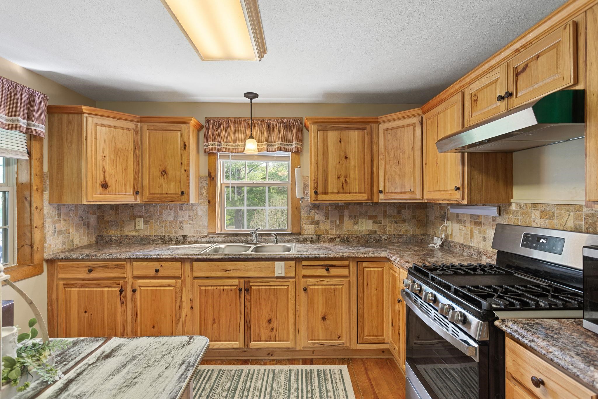 21117 MINE MOUNTAIN RD, BERGTON, Virginia 22811, 2 Bedrooms Bedrooms, ,1 BathroomBathrooms,Residential,21117 MINE MOUNTAIN RD,677536 MLS # 677536