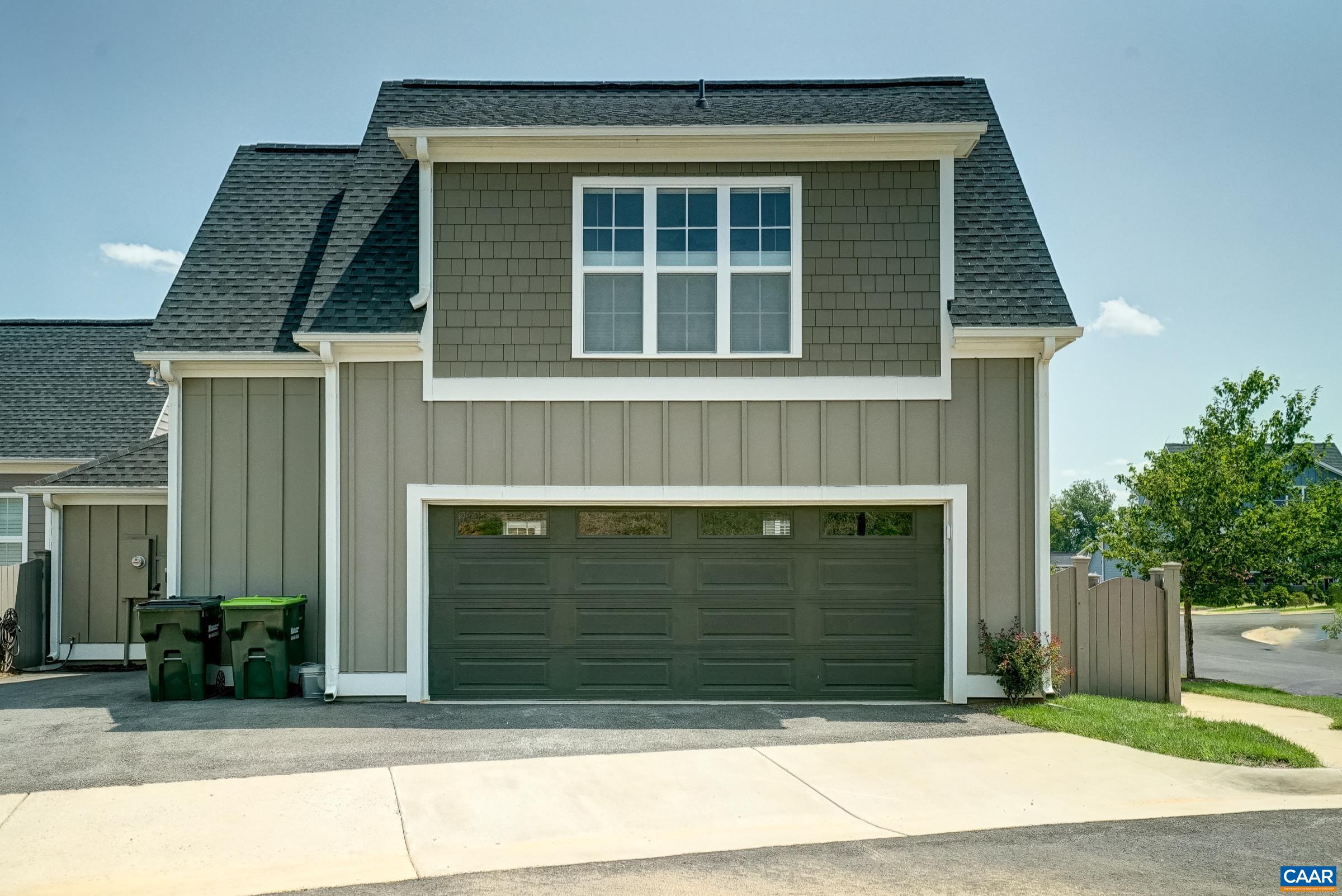 Detached 2 car garage with ADU above. Detached 2 car garage with ADU above.