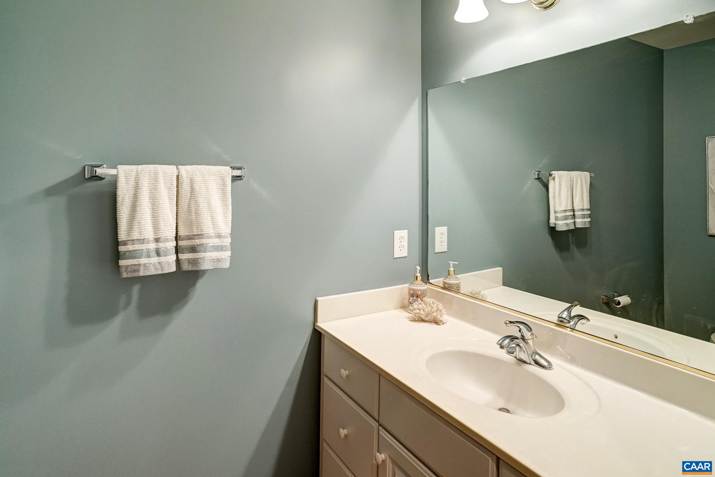 Powder room Powder room