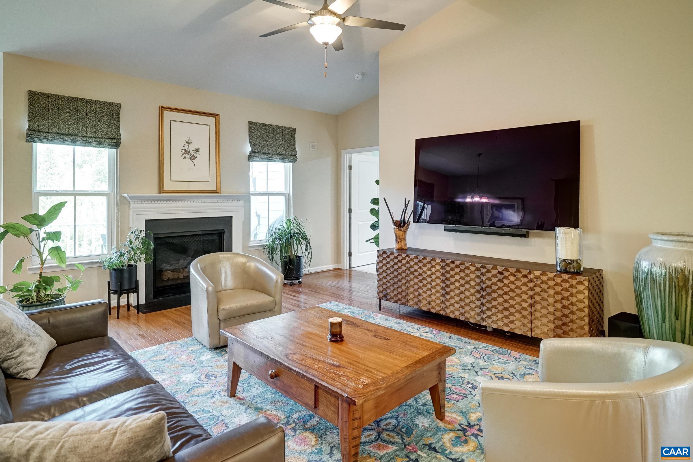 Vaulted ceiling with fan in great room. Vaulted ceiling with fan in great room.