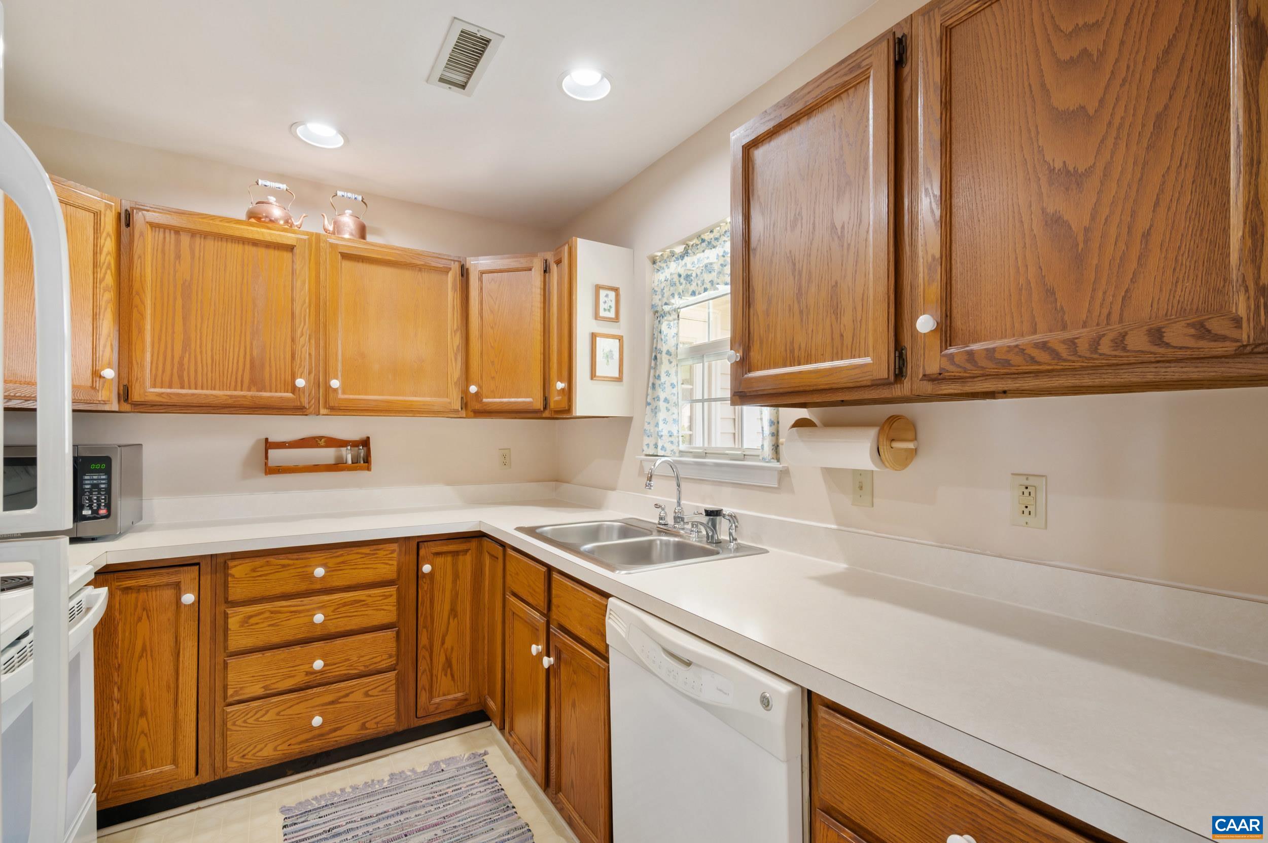 75 PENDLETON WAY, STANARDSVILLE, Virginia 22973, 2 Bedrooms Bedrooms, ,2 BathroomsBathrooms,Residential,75 PENDLETON WAY,680595 MLS # 680595 75 PENDLETON WAY, STANARDSVILLE, Virginia 22973, 2 Bedrooms Bedrooms, ,2 BathroomsBathrooms,Residential,75 PENDLETON WAY,680595 MLS # 680595