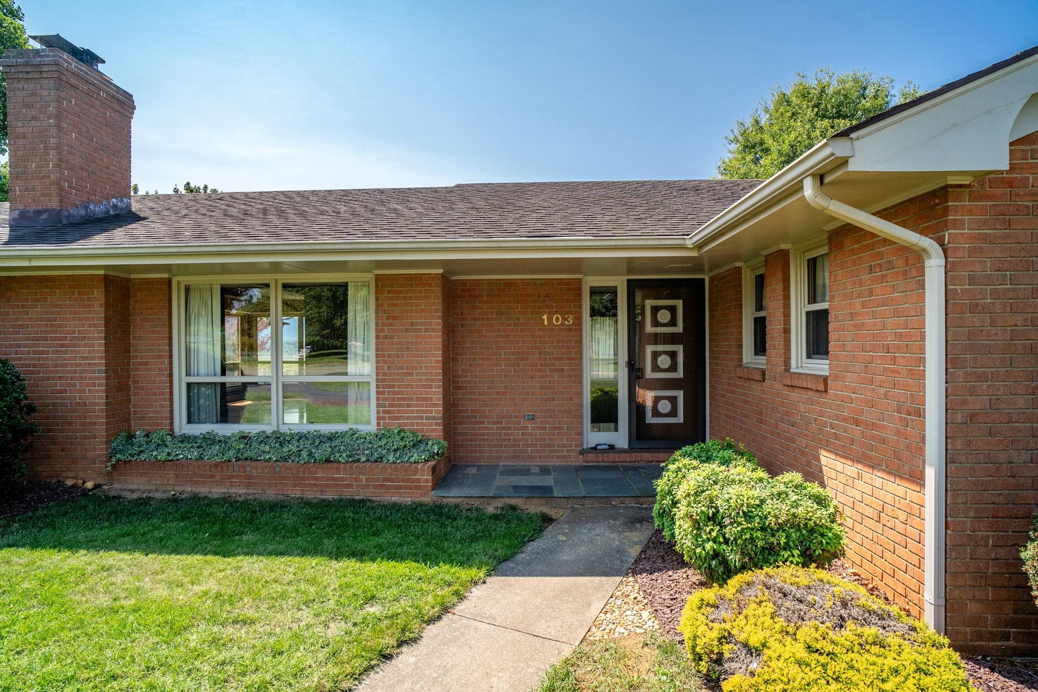 103 WEST HIGH ST, STUARTS DRAFT, Virginia 24477, 3 Bedrooms Bedrooms, ,2 BathroomsBathrooms,Residential,103 WEST HIGH ST,680614 MLS # 680614 103 WEST HIGH ST, STUARTS DRAFT, Virginia 24477, 3 Bedrooms Bedrooms, ,2 BathroomsBathrooms,Residential,103 WEST HIGH ST,680614 MLS # 680614