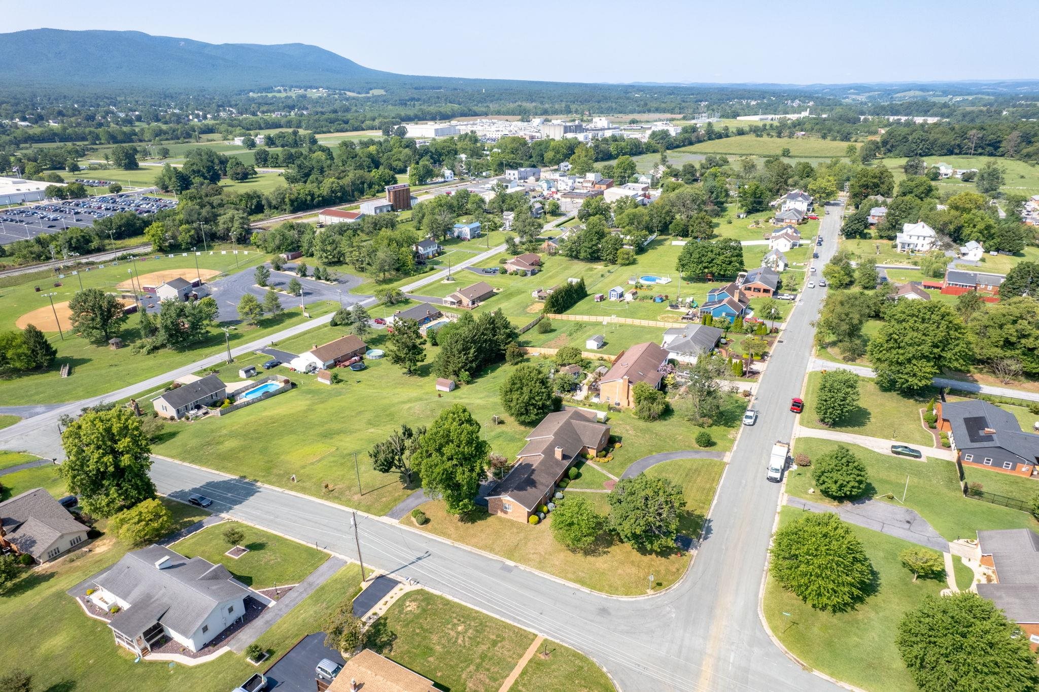 103 WEST HIGH ST, STUARTS DRAFT, Virginia 24477, 3 Bedrooms Bedrooms, ,2 BathroomsBathrooms,Residential,103 WEST HIGH ST,680614 MLS # 680614 103 WEST HIGH ST, STUARTS DRAFT, Virginia 24477, 3 Bedrooms Bedrooms, ,2 BathroomsBathrooms,Residential,103 WEST HIGH ST,680614 MLS # 680614