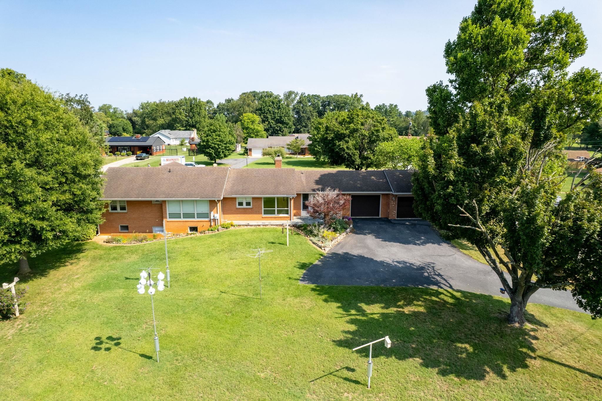 103 WEST HIGH ST, STUARTS DRAFT, Virginia 24477, 3 Bedrooms Bedrooms, ,2 BathroomsBathrooms,Residential,103 WEST HIGH ST,680614 MLS # 680614 103 WEST HIGH ST, STUARTS DRAFT, Virginia 24477, 3 Bedrooms Bedrooms, ,2 BathroomsBathrooms,Residential,103 WEST HIGH ST,680614 MLS # 680614
