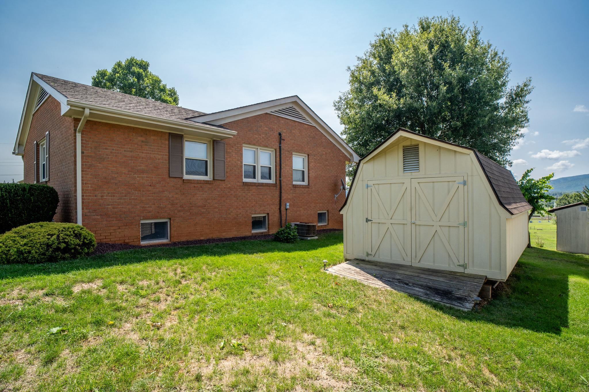 103 WEST HIGH ST, STUARTS DRAFT, Virginia 24477, 3 Bedrooms Bedrooms, ,2 BathroomsBathrooms,Residential,103 WEST HIGH ST,680614 MLS # 680614 103 WEST HIGH ST, STUARTS DRAFT, Virginia 24477, 3 Bedrooms Bedrooms, ,2 BathroomsBathrooms,Residential,103 WEST HIGH ST,680614 MLS # 680614