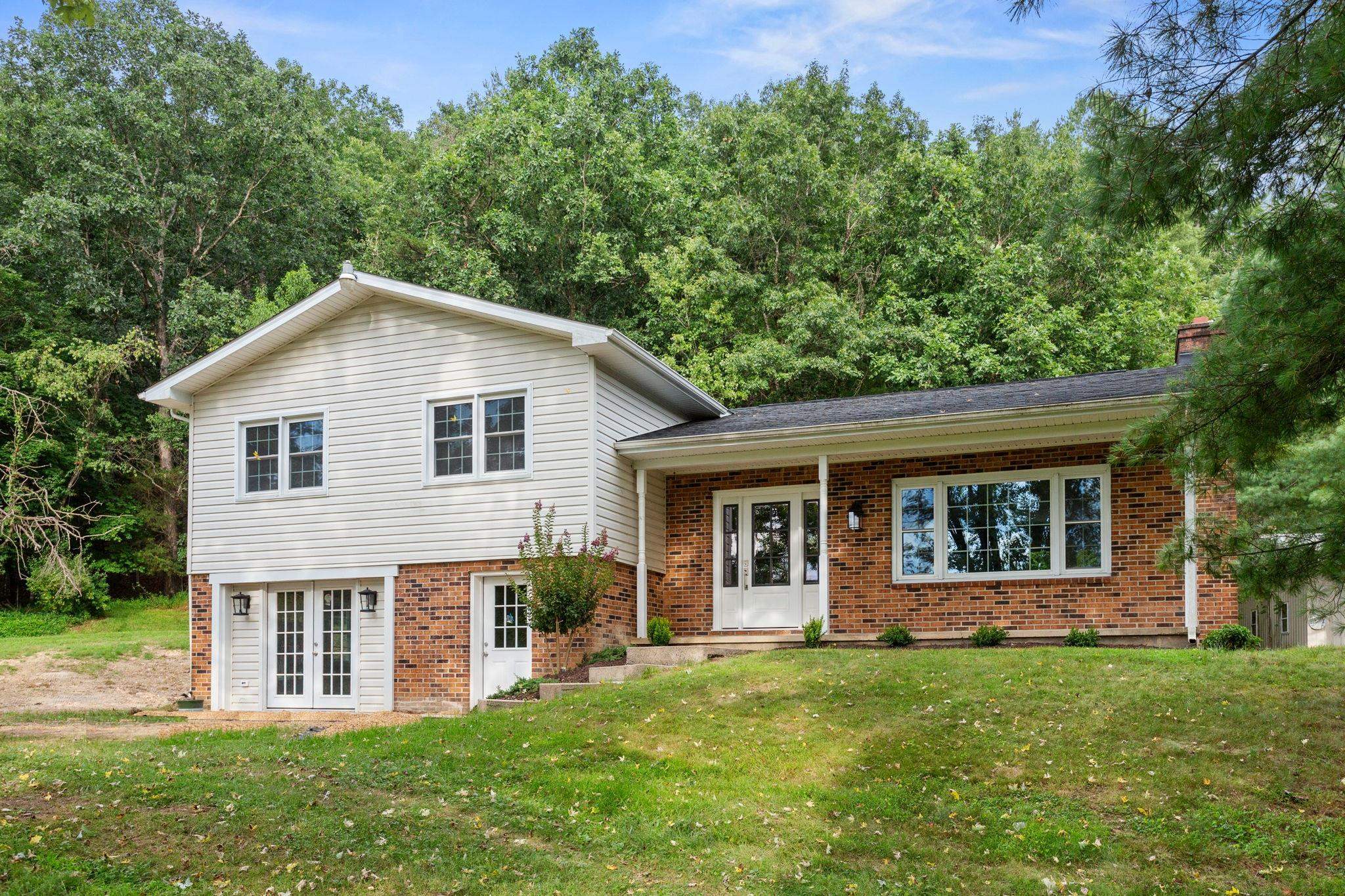 16148 RUNIONS CREEK RD, BROADWAY, Virginia 22815, 3 Bedrooms Bedrooms, ,2 BathroomsBathrooms,Residential,16148 RUNIONS CREEK RD,680615 MLS # 680615 16148 RUNIONS CREEK RD, BROADWAY, Virginia 22815, 3 Bedrooms Bedrooms, ,2 BathroomsBathrooms,Residential,16148 RUNIONS CREEK RD,680615 MLS # 680615