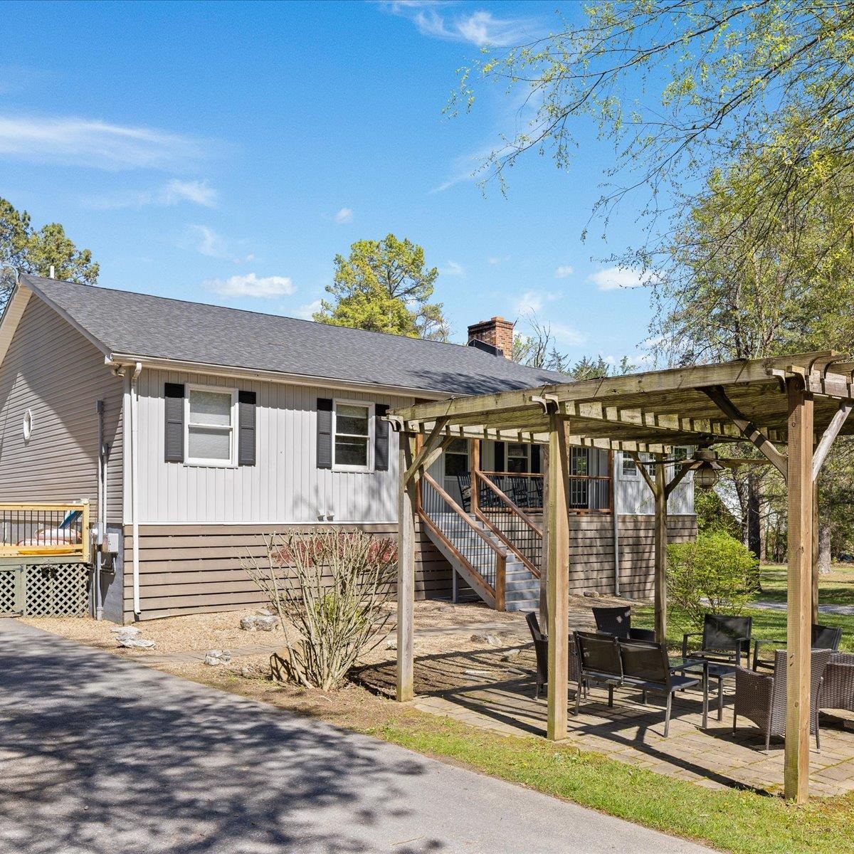 1226 SHIPYARD RD, SHENANDOAH, Virginia 22849, 9 Bedrooms Bedrooms, ,7 BathroomsBathrooms,Residential,Paddlers Paradise,1226 SHIPYARD RD,680618 MLS # 680618 1226 SHIPYARD RD, SHENANDOAH, Virginia 22849, 9 Bedrooms Bedrooms, ,7 BathroomsBathrooms,Residential,Paddlers Paradise,1226 SHIPYARD RD,680618 MLS # 680618