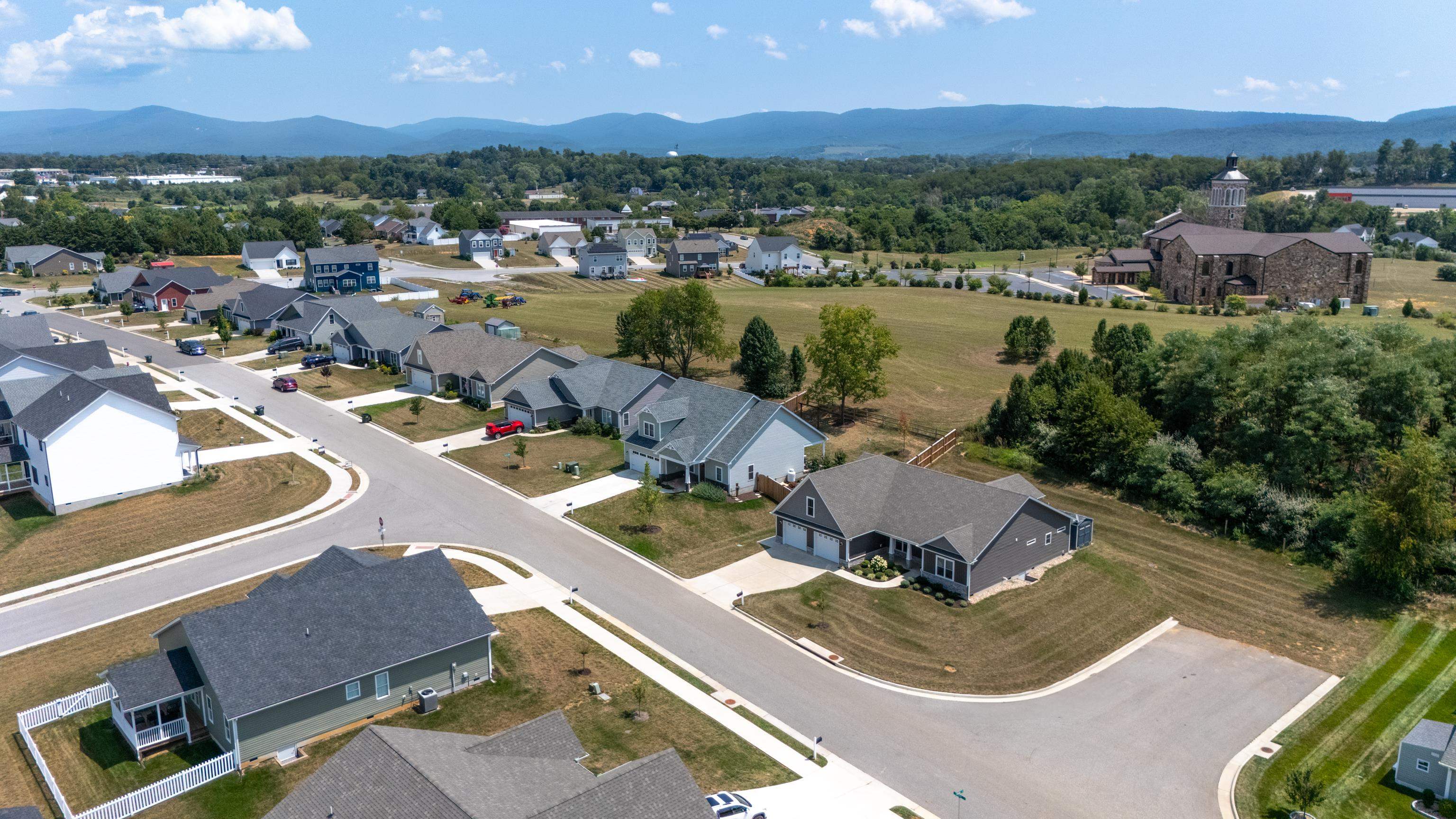 152 LANGLEY DR, WAYNESBORO, Virginia 22980, 3 Bedrooms Bedrooms, ,3 BathroomsBathrooms,Residential,152 LANGLEY DR,680620 MLS # 680620