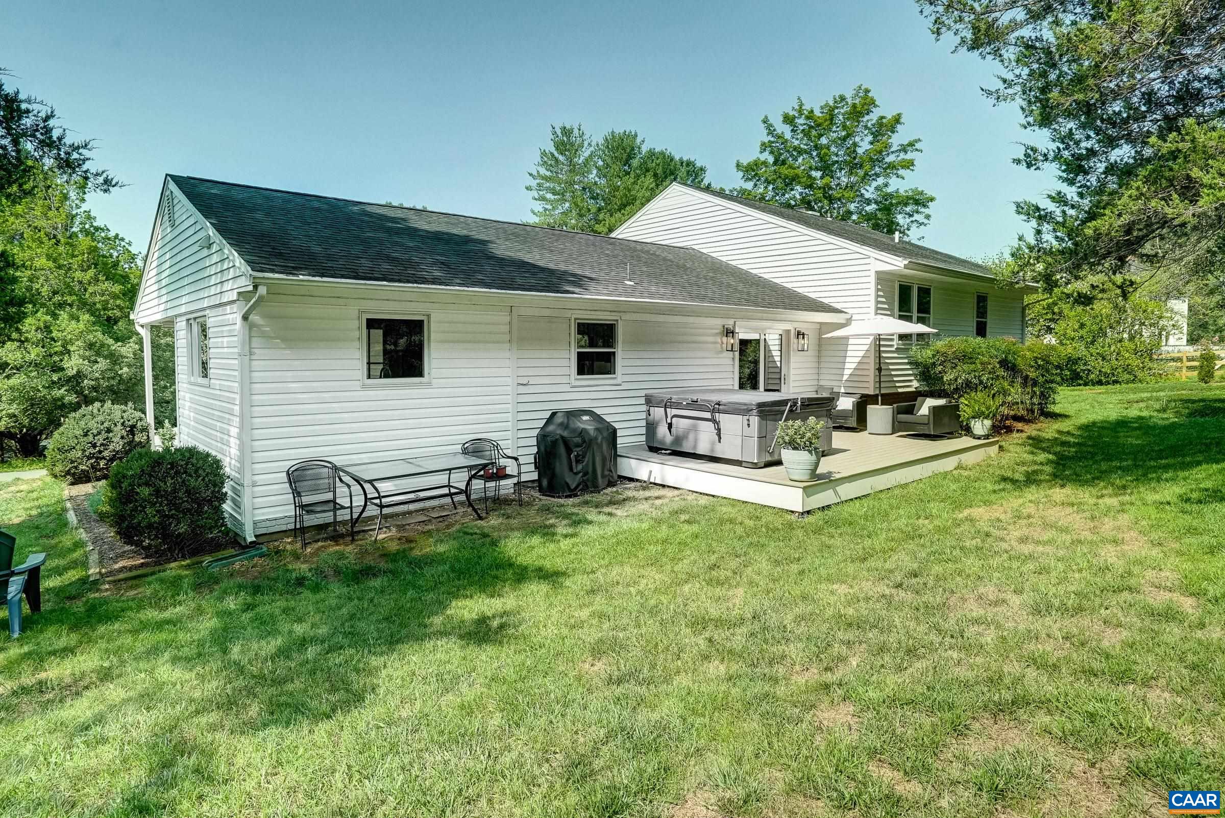 Beautiful Trex Deck and inviting backyard Beautiful Trex Deck and inviting backyard