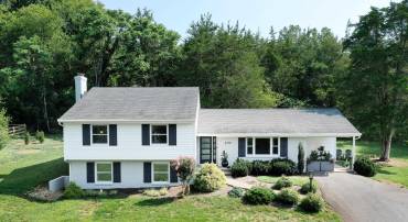 Updated Home in Ivy!