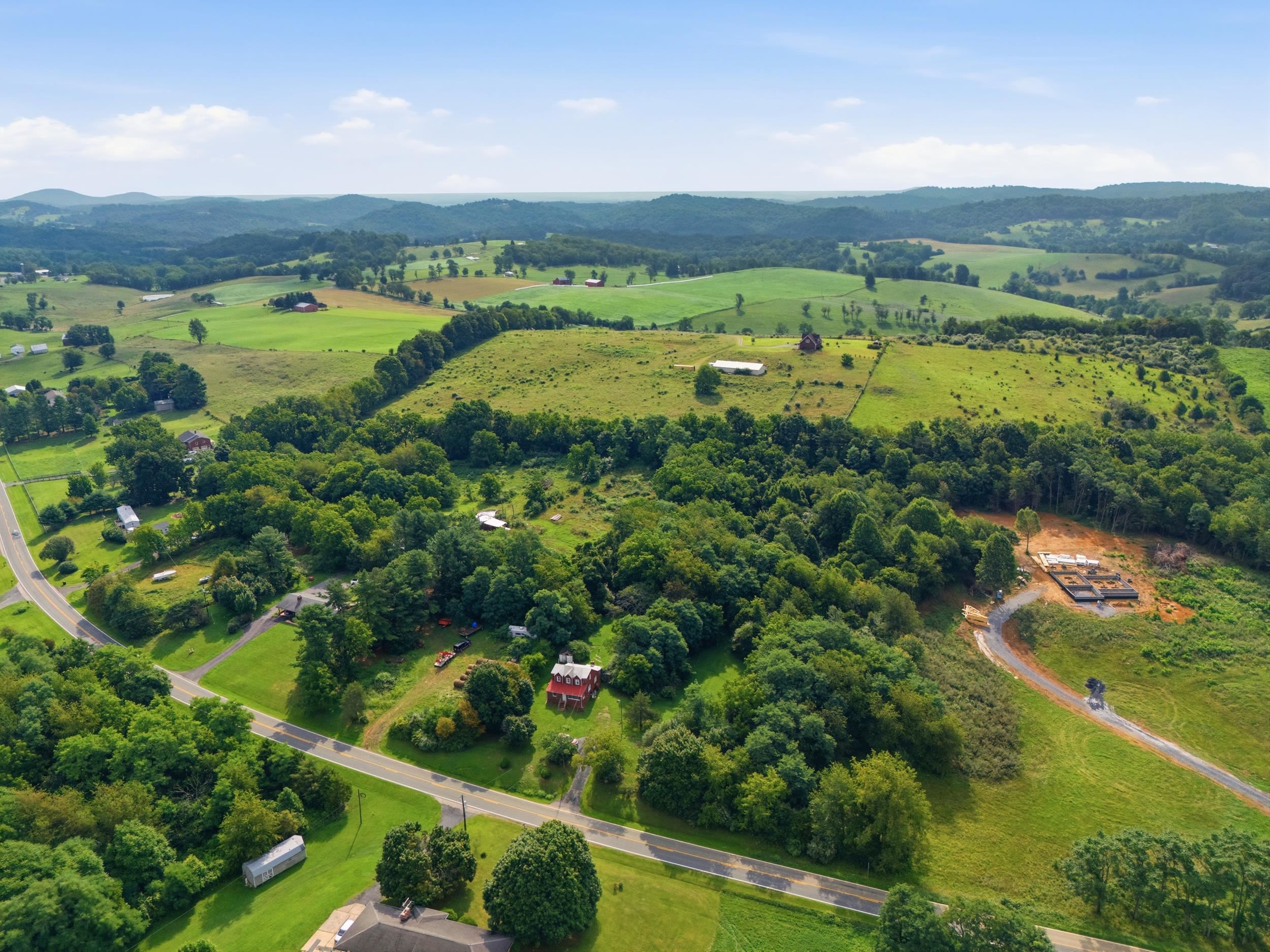 2030 MIDDLEBROOK RD, STAUNTON, Virginia 24401, 3 Bedrooms Bedrooms, ,1 BathroomBathrooms,Residential,2030 MIDDLEBROOK RD,680624 MLS # 680624
