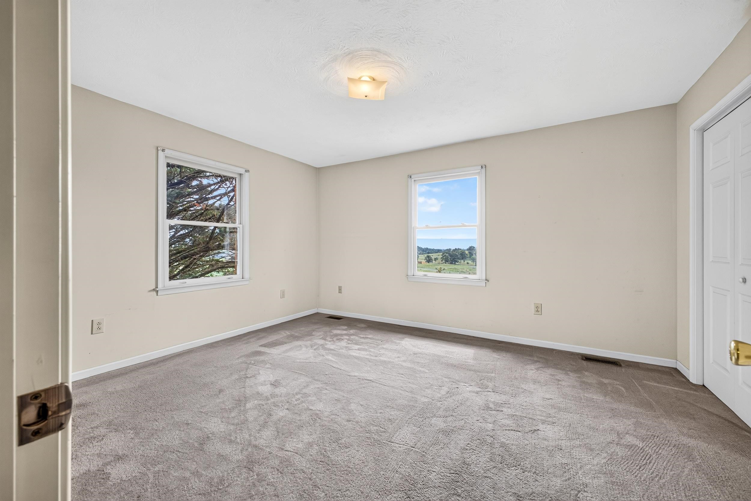 4810 FLAT ROCK RD, QUICKSBURG, Virginia 22847, 3 Bedrooms Bedrooms, ,2 BathroomsBathrooms,Residential,4810 FLAT ROCK RD,680628 MLS # 680628
