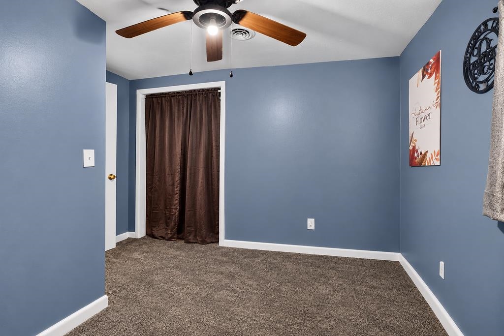 3520 KANAWHA TRL, COVINGTON, Virginia 24426, 4 Bedrooms Bedrooms, ,2 BathroomsBathrooms,Residential,3520 KANAWHA TRL,680637 MLS # 680637 3520 KANAWHA TRL, COVINGTON, Virginia 24426, 4 Bedrooms Bedrooms, ,2 BathroomsBathrooms,Residential,3520 KANAWHA TRL,680637 MLS # 680637