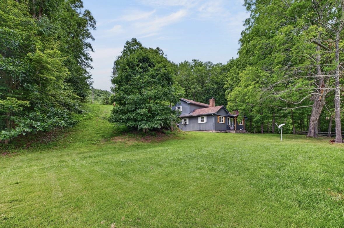 3520 KANAWHA TRL, COVINGTON, Virginia 24426, 4 Bedrooms Bedrooms, ,2 BathroomsBathrooms,Residential,3520 KANAWHA TRL,680637 MLS # 680637 3520 KANAWHA TRL, COVINGTON, Virginia 24426, 4 Bedrooms Bedrooms, ,2 BathroomsBathrooms,Residential,3520 KANAWHA TRL,680637 MLS # 680637