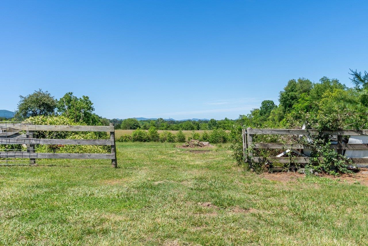 1928 BETHEL CHURCH RD, ELKTON, Virginia 22827, 2 Bedrooms Bedrooms, ,2 BathroomsBathrooms,Residential,1928 BETHEL CHURCH RD,677866 MLS # 677866 1928 BETHEL CHURCH RD, ELKTON, Virginia 22827, 2 Bedrooms Bedrooms, ,2 BathroomsBathrooms,Residential,1928 BETHEL CHURCH RD,677866 MLS # 677866