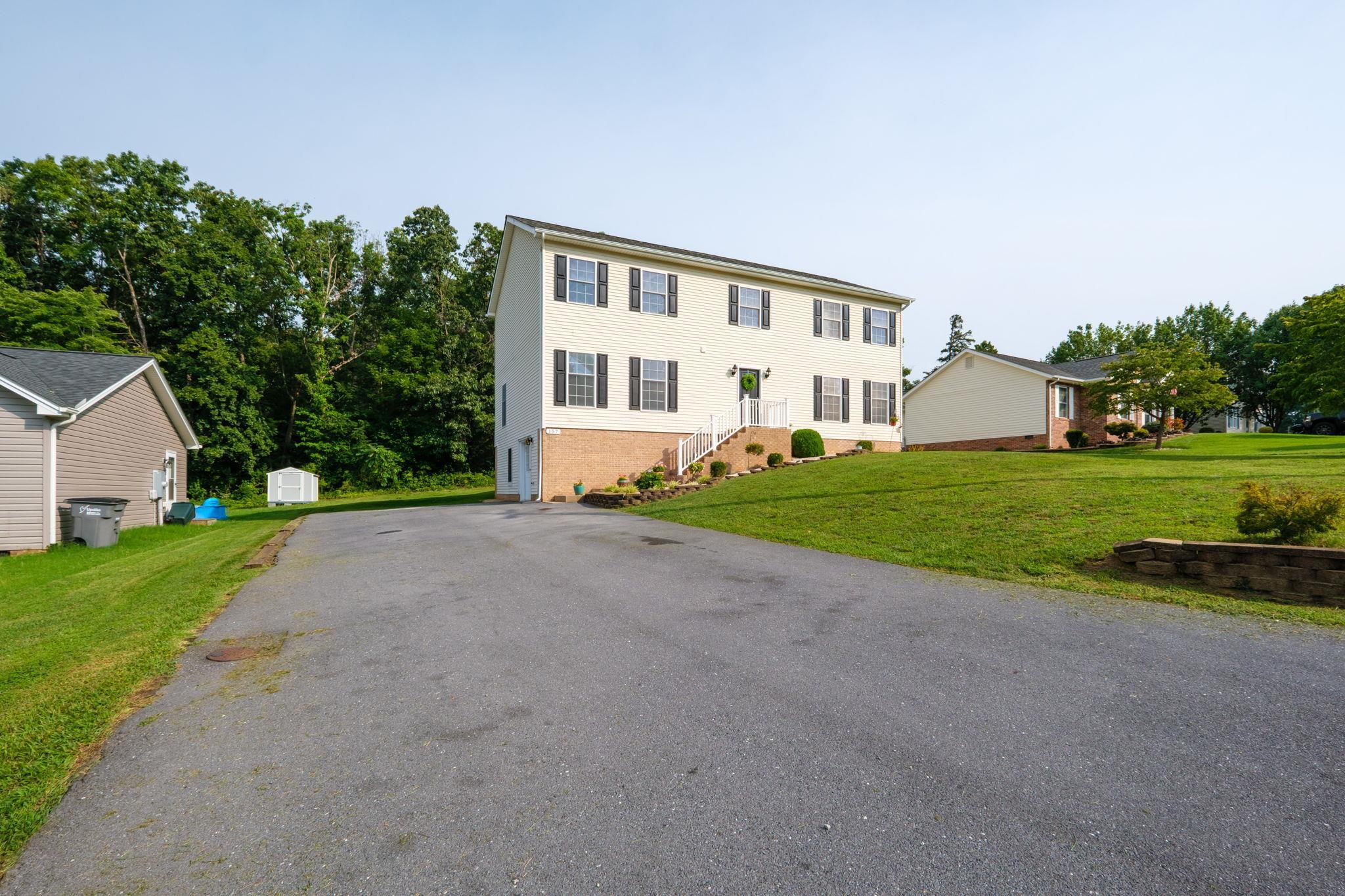 157 BACK RD, SHENANDOAH, Virginia 22849, 5 Bedrooms Bedrooms, ,3 BathroomsBathrooms,Residential,157 BACK RD,680268 MLS # 680268 157 BACK RD, SHENANDOAH, Virginia 22849, 5 Bedrooms Bedrooms, ,3 BathroomsBathrooms,Residential,157 BACK RD,680268 MLS # 680268