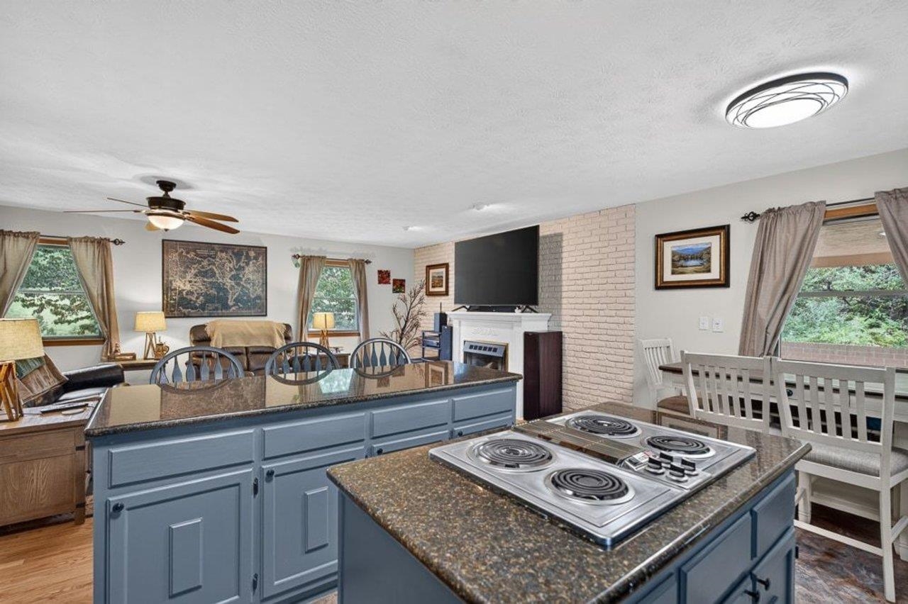 822 PARKERSBURG TPKE, STAUNTON, Virginia 24401, 3 Bedrooms Bedrooms, ,2 BathroomsBathrooms,Residential,822 PARKERSBURG TPKE,680439 MLS # 680439 822 PARKERSBURG TPKE, STAUNTON, Virginia 24401, 3 Bedrooms Bedrooms, ,2 BathroomsBathrooms,Residential,822 PARKERSBURG TPKE,680439 MLS # 680439