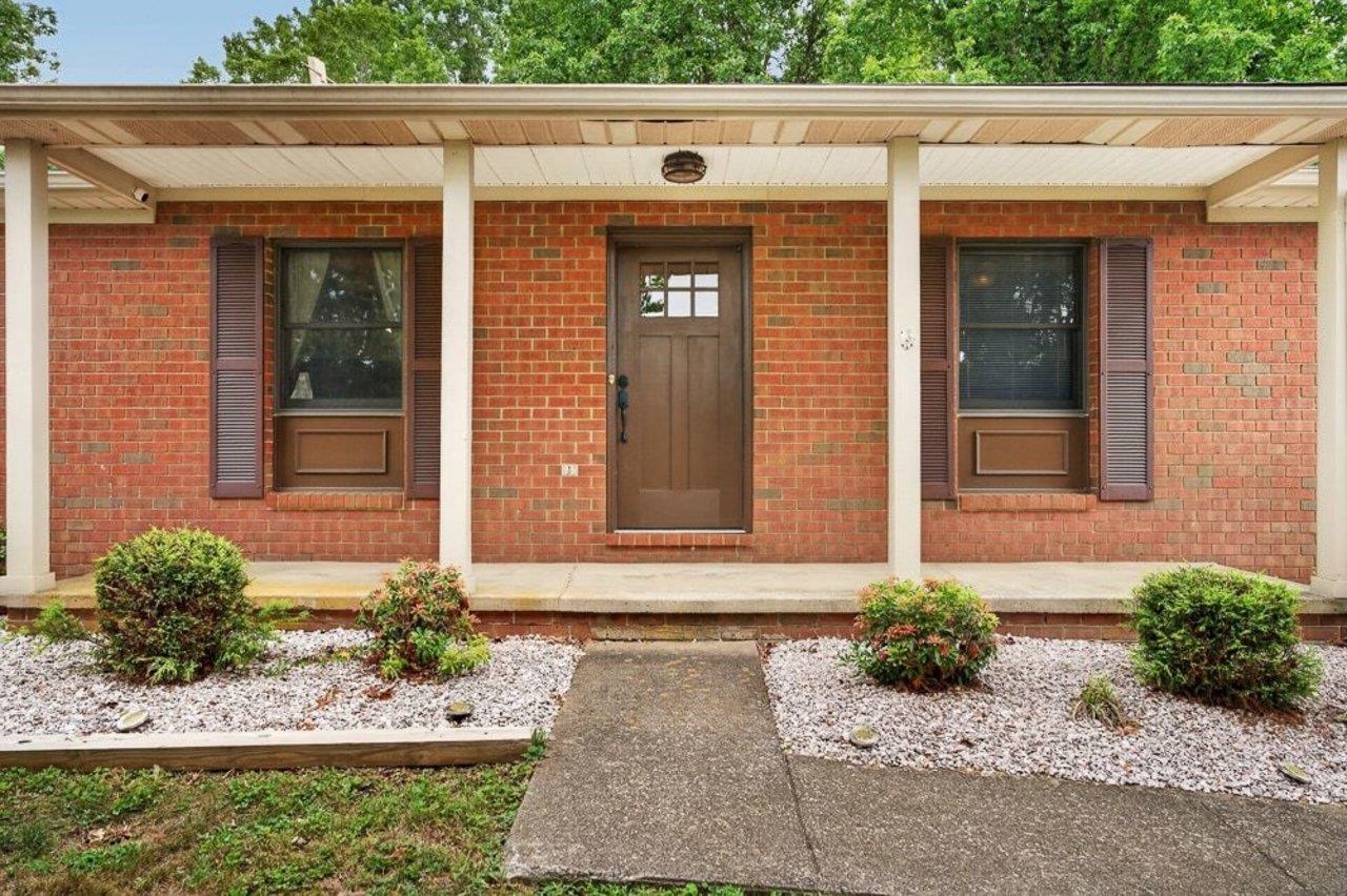 822 PARKERSBURG TPKE, STAUNTON, Virginia 24401, 3 Bedrooms Bedrooms, ,2 BathroomsBathrooms,Residential,822 PARKERSBURG TPKE,680439 MLS # 680439 822 PARKERSBURG TPKE, STAUNTON, Virginia 24401, 3 Bedrooms Bedrooms, ,2 BathroomsBathrooms,Residential,822 PARKERSBURG TPKE,680439 MLS # 680439