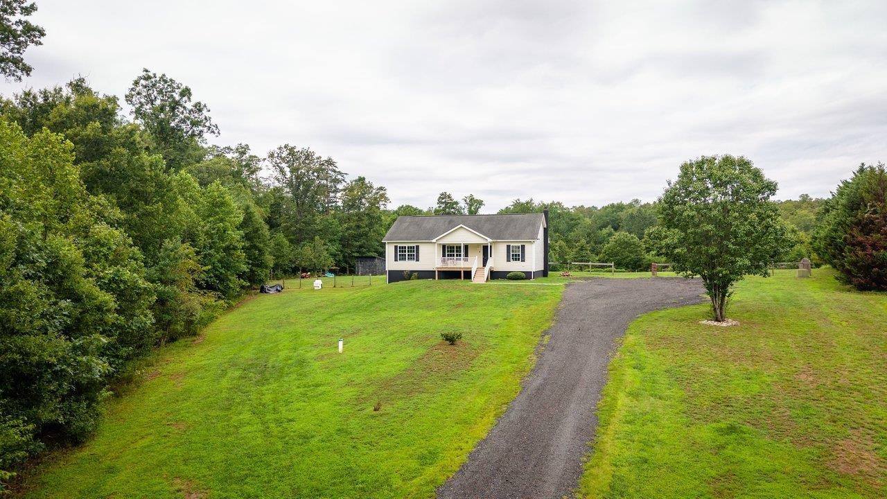 7066 FORTUNE LN, KEENE, Virginia 22946, 3 Bedrooms Bedrooms, ,2 BathroomsBathrooms,Residential,7066 FORTUNE LN,680514 MLS # 680514 7066 FORTUNE LN, KEENE, Virginia 22946, 3 Bedrooms Bedrooms, ,2 BathroomsBathrooms,Residential,7066 FORTUNE LN,680514 MLS # 680514