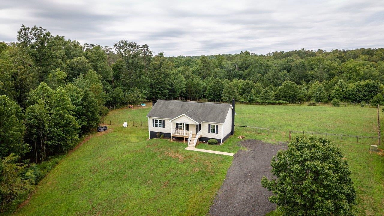 7066 FORTUNE LN, KEENE, Virginia 22946, 3 Bedrooms Bedrooms, ,2 BathroomsBathrooms,Residential,7066 FORTUNE LN,680514 MLS # 680514 7066 FORTUNE LN, KEENE, Virginia 22946, 3 Bedrooms Bedrooms, ,2 BathroomsBathrooms,Residential,7066 FORTUNE LN,680514 MLS # 680514