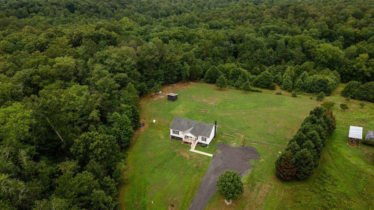 7066 FORTUNE LN, KEENE, Virginia 22946, 3 Bedrooms Bedrooms, ,2 BathroomsBathrooms,Residential,7066 FORTUNE LN,680514 MLS # 680514 7066 FORTUNE LN, KEENE, Virginia 22946, 3 Bedrooms Bedrooms, ,2 BathroomsBathrooms,Residential,7066 FORTUNE LN,680514 MLS # 680514