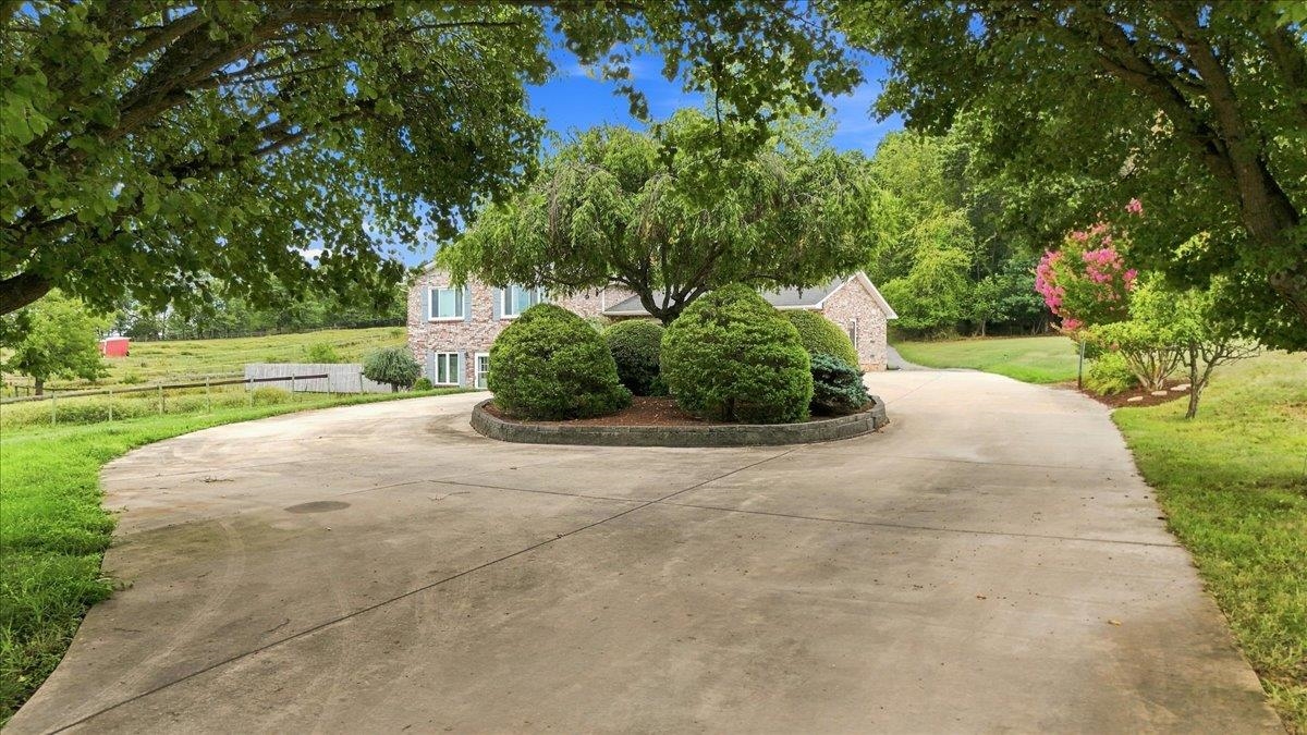 1100 QUICKS MILL RD, STAUNTON, Virginia 24401, 5 Bedrooms Bedrooms, ,3 BathroomsBathrooms,Residential,1100 QUICKS MILL RD,680542 MLS # 680542 1100 QUICKS MILL RD, STAUNTON, Virginia 24401, 5 Bedrooms Bedrooms, ,3 BathroomsBathrooms,Residential,1100 QUICKS MILL RD,680542 MLS # 680542