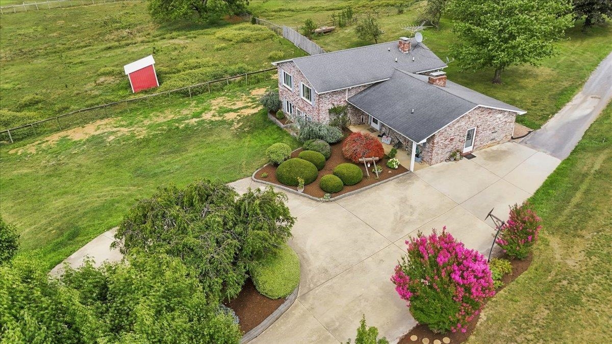 1100 QUICKS MILL RD, STAUNTON, Virginia 24401, 5 Bedrooms Bedrooms, ,3 BathroomsBathrooms,Residential,1100 QUICKS MILL RD,680542 MLS # 680542 1100 QUICKS MILL RD, STAUNTON, Virginia 24401, 5 Bedrooms Bedrooms, ,3 BathroomsBathrooms,Residential,1100 QUICKS MILL RD,680542 MLS # 680542