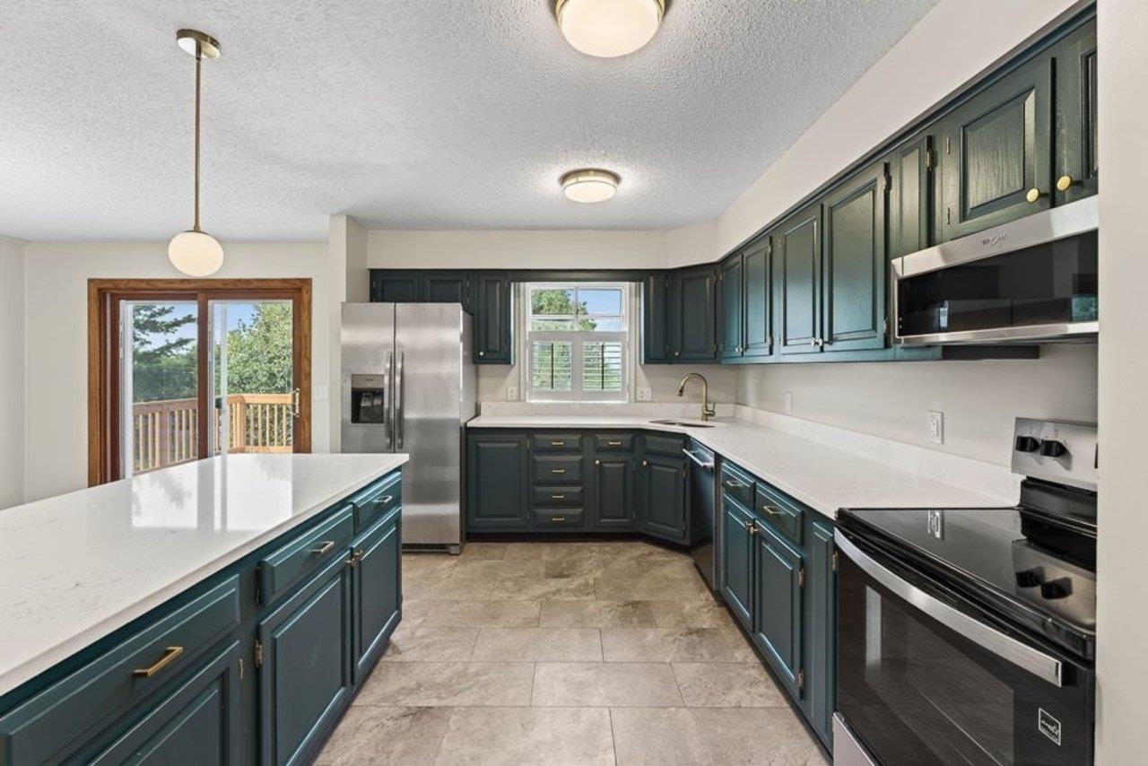 934 NORTHFIELD CT, HARRISONBURG, Virginia 22802, 4 Bedrooms Bedrooms, ,3 BathroomsBathrooms,Residential,934 NORTHFIELD CT,680639 MLS # 680639 934 NORTHFIELD CT, HARRISONBURG, Virginia 22802, 4 Bedrooms Bedrooms, ,3 BathroomsBathrooms,Residential,934 NORTHFIELD CT,680639 MLS # 680639