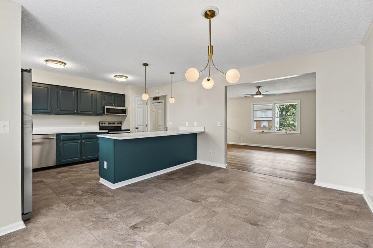 934 NORTHFIELD CT, HARRISONBURG, Virginia 22802, 4 Bedrooms Bedrooms, ,3 BathroomsBathrooms,Residential,934 NORTHFIELD CT,680639 MLS # 680639 934 NORTHFIELD CT, HARRISONBURG, Virginia 22802, 4 Bedrooms Bedrooms, ,3 BathroomsBathrooms,Residential,934 NORTHFIELD CT,680639 MLS # 680639