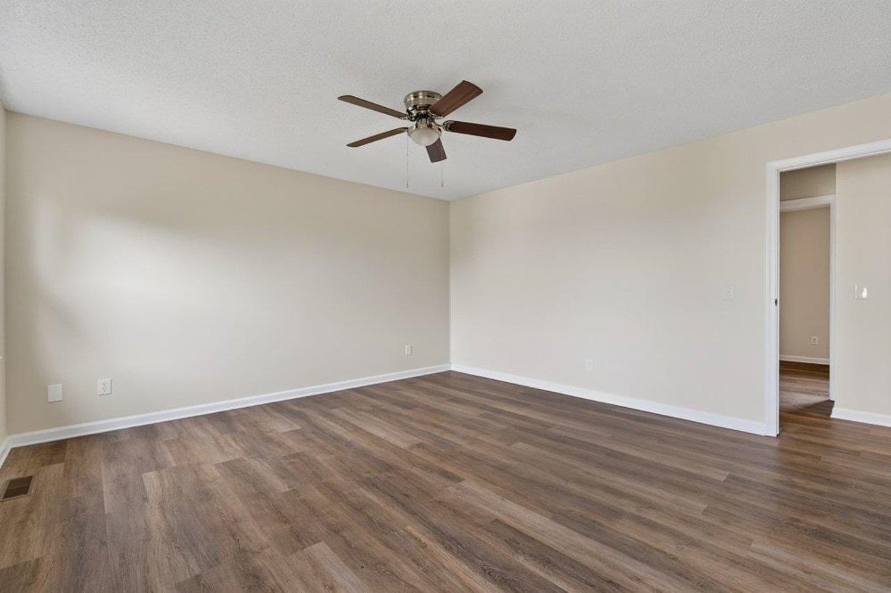 934 NORTHFIELD CT, HARRISONBURG, Virginia 22802, 4 Bedrooms Bedrooms, ,3 BathroomsBathrooms,Residential,934 NORTHFIELD CT,680639 MLS # 680639 934 NORTHFIELD CT, HARRISONBURG, Virginia 22802, 4 Bedrooms Bedrooms, ,3 BathroomsBathrooms,Residential,934 NORTHFIELD CT,680639 MLS # 680639