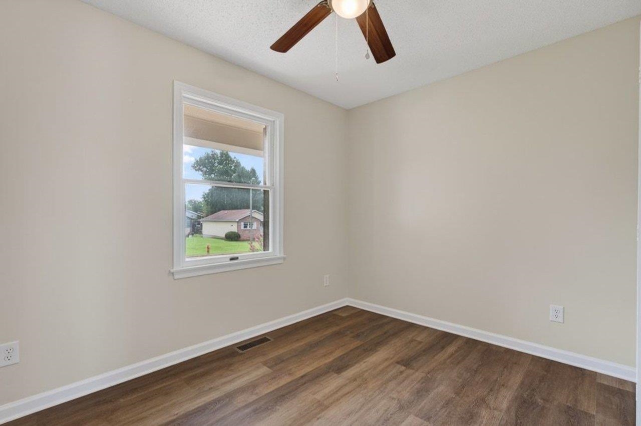 934 NORTHFIELD CT, HARRISONBURG, Virginia 22802, 4 Bedrooms Bedrooms, ,3 BathroomsBathrooms,Residential,934 NORTHFIELD CT,680639 MLS # 680639 934 NORTHFIELD CT, HARRISONBURG, Virginia 22802, 4 Bedrooms Bedrooms, ,3 BathroomsBathrooms,Residential,934 NORTHFIELD CT,680639 MLS # 680639