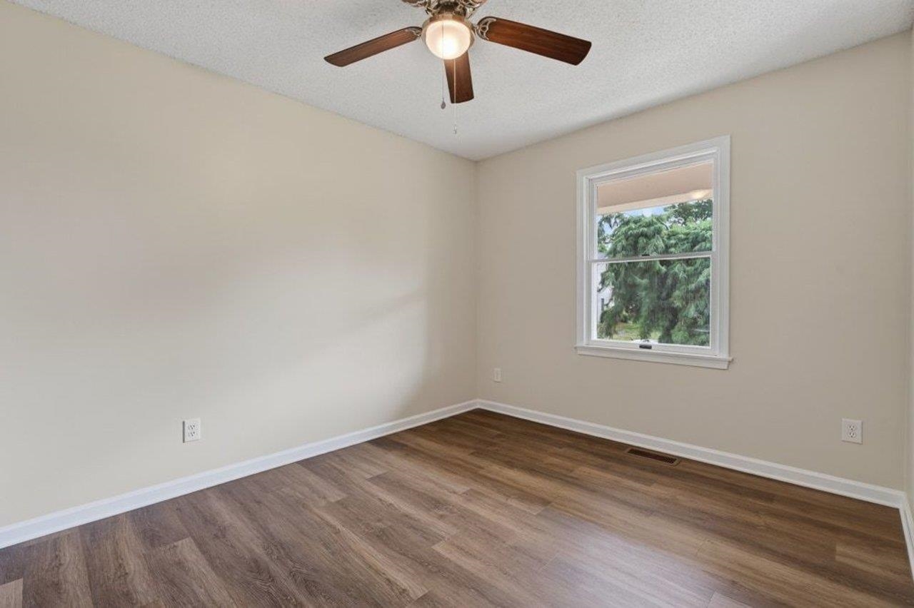 934 NORTHFIELD CT, HARRISONBURG, Virginia 22802, 4 Bedrooms Bedrooms, ,3 BathroomsBathrooms,Residential,934 NORTHFIELD CT,680639 MLS # 680639 934 NORTHFIELD CT, HARRISONBURG, Virginia 22802, 4 Bedrooms Bedrooms, ,3 BathroomsBathrooms,Residential,934 NORTHFIELD CT,680639 MLS # 680639